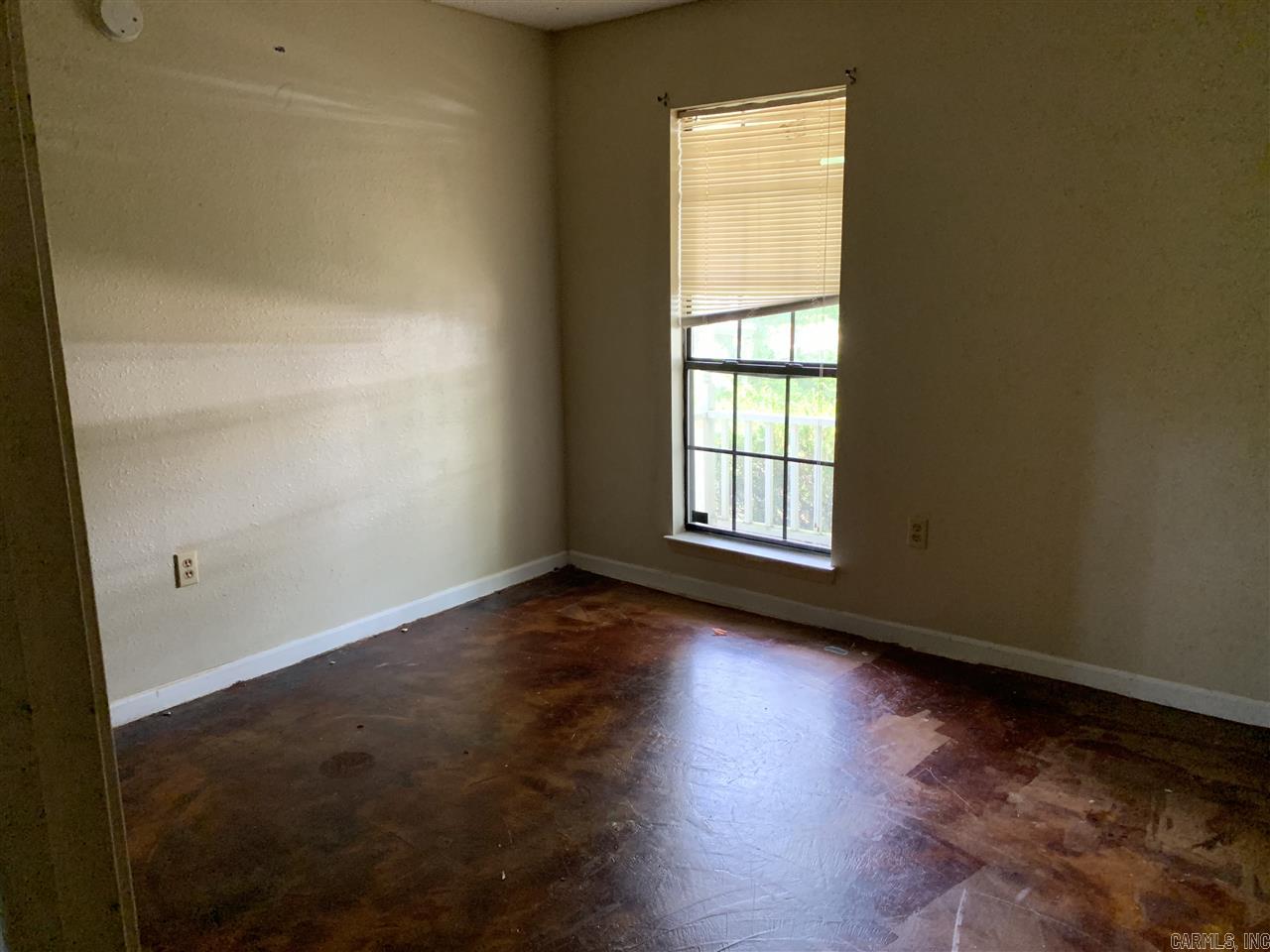 Barrow John 12L - Residential Lease