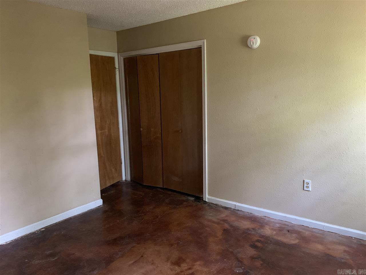 Barrow John 12L - Residential Lease