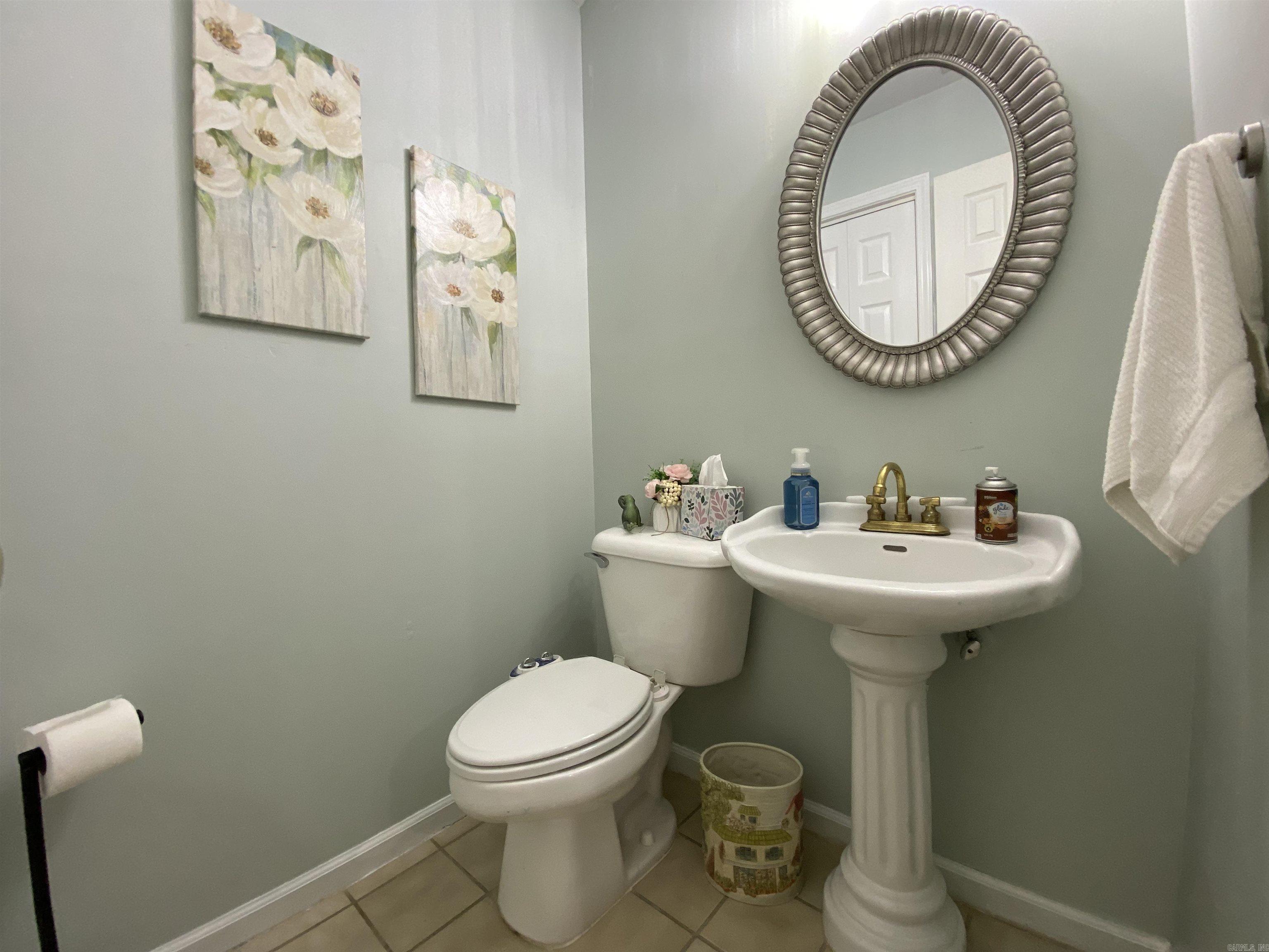 LAKE POINTE GARDEN HOMES - Residential