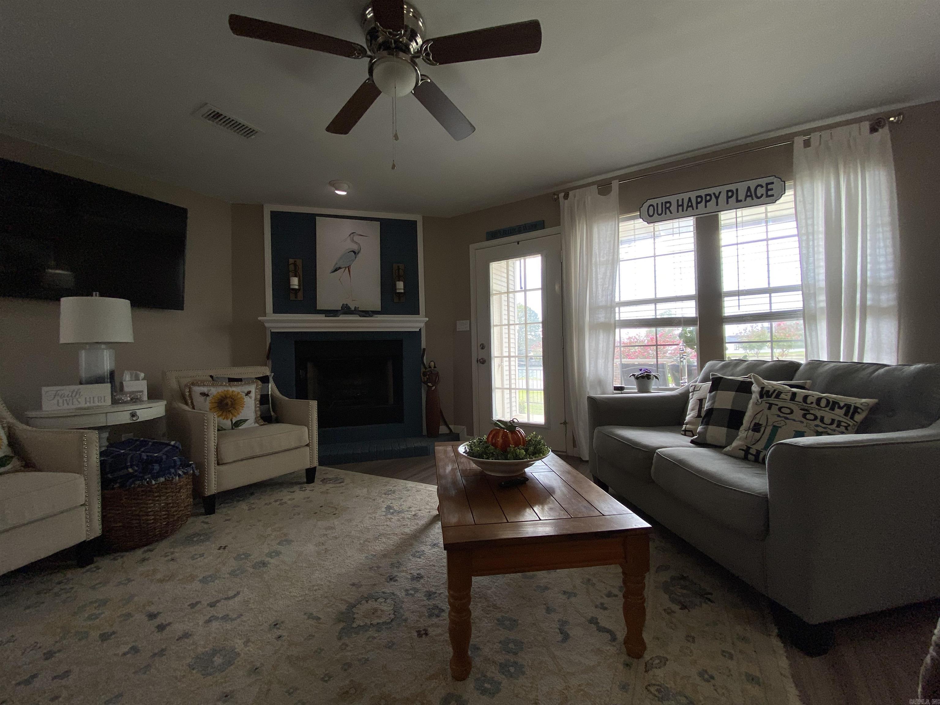 LAKE POINTE GARDEN HOMES - Residential