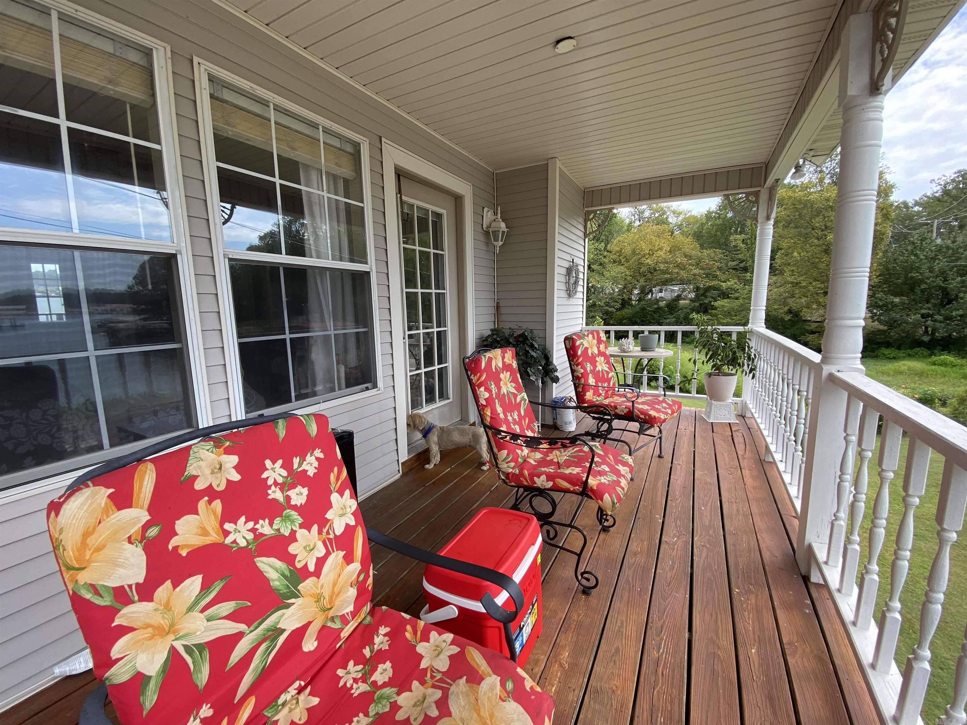 LAKE POINTE GARDEN HOMES - Residential