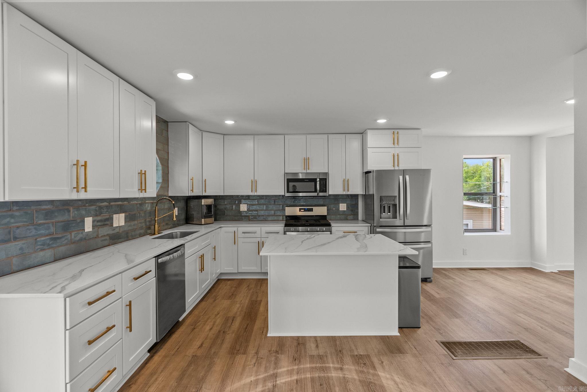 CAMMACK WOODS - Residential