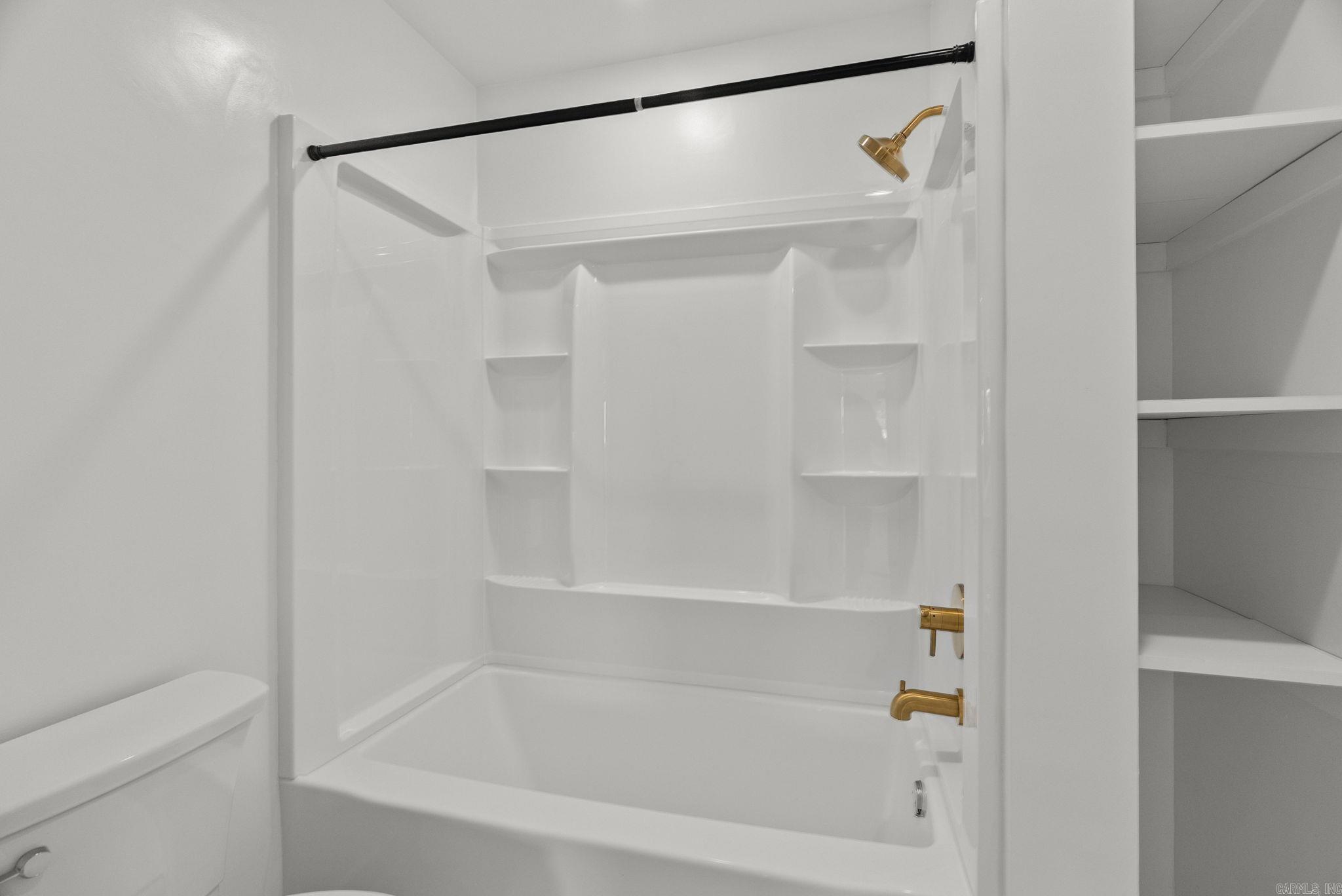 CAMMACK WOODS - Residential