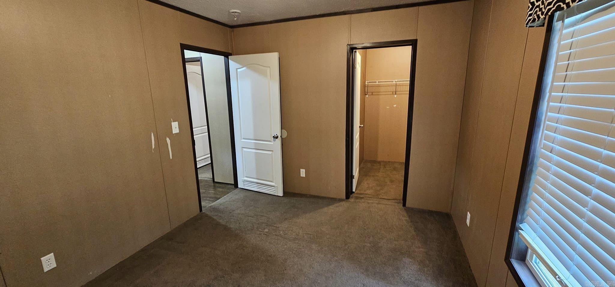 Meadowwood #4 - Residential