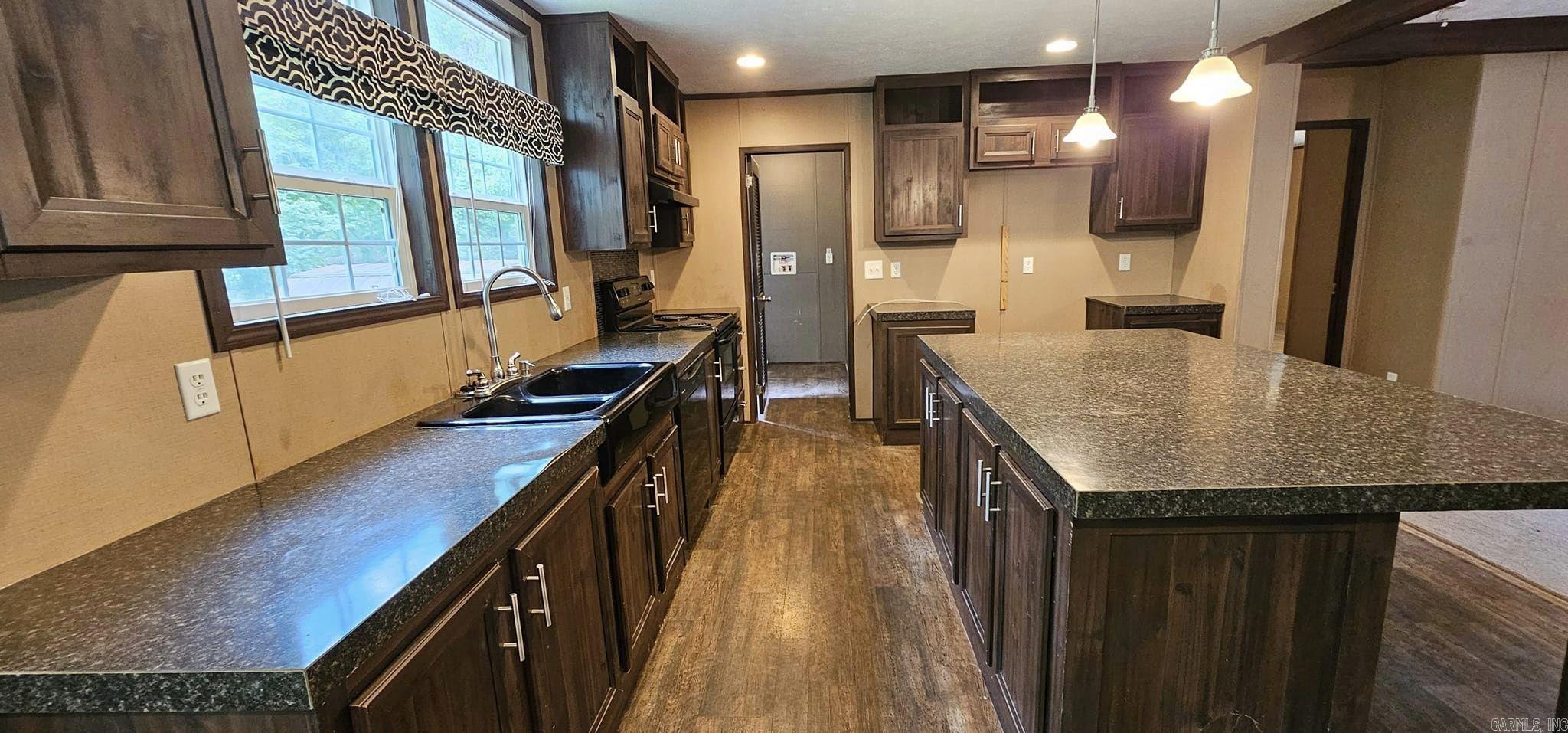 Meadowwood #4 - Residential