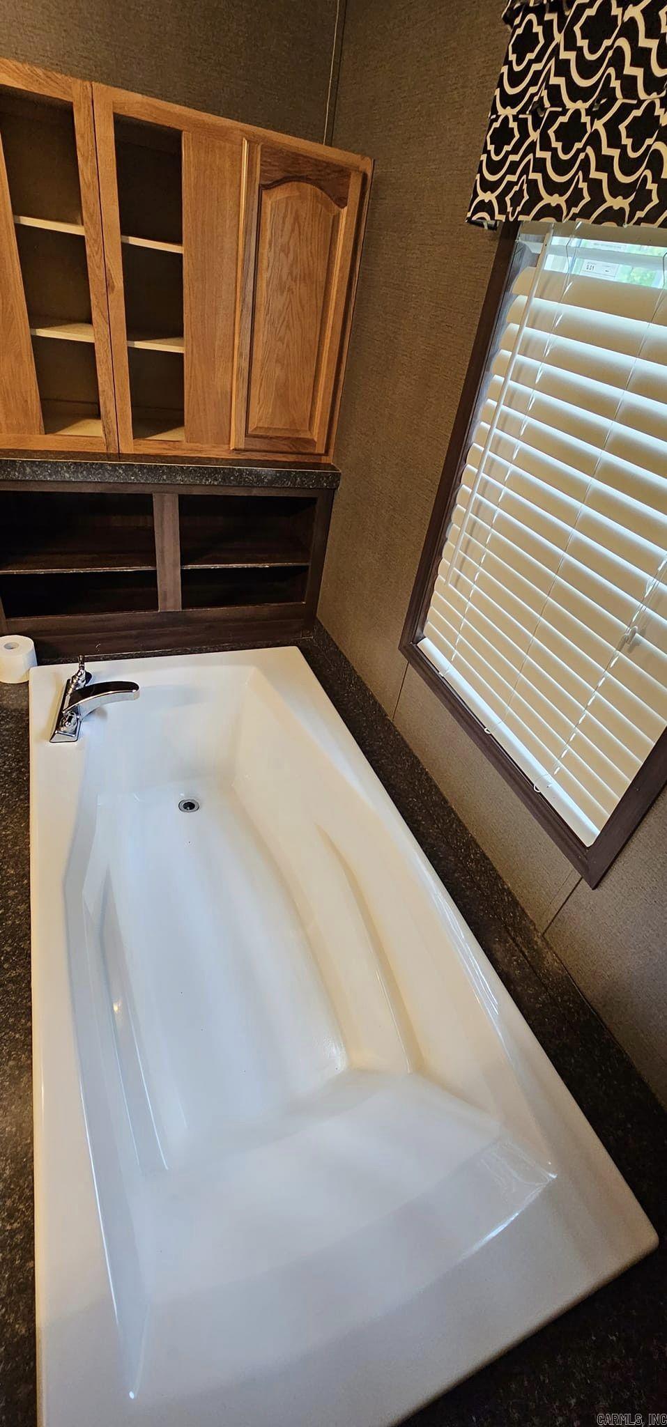 Meadowwood #4 - Residential