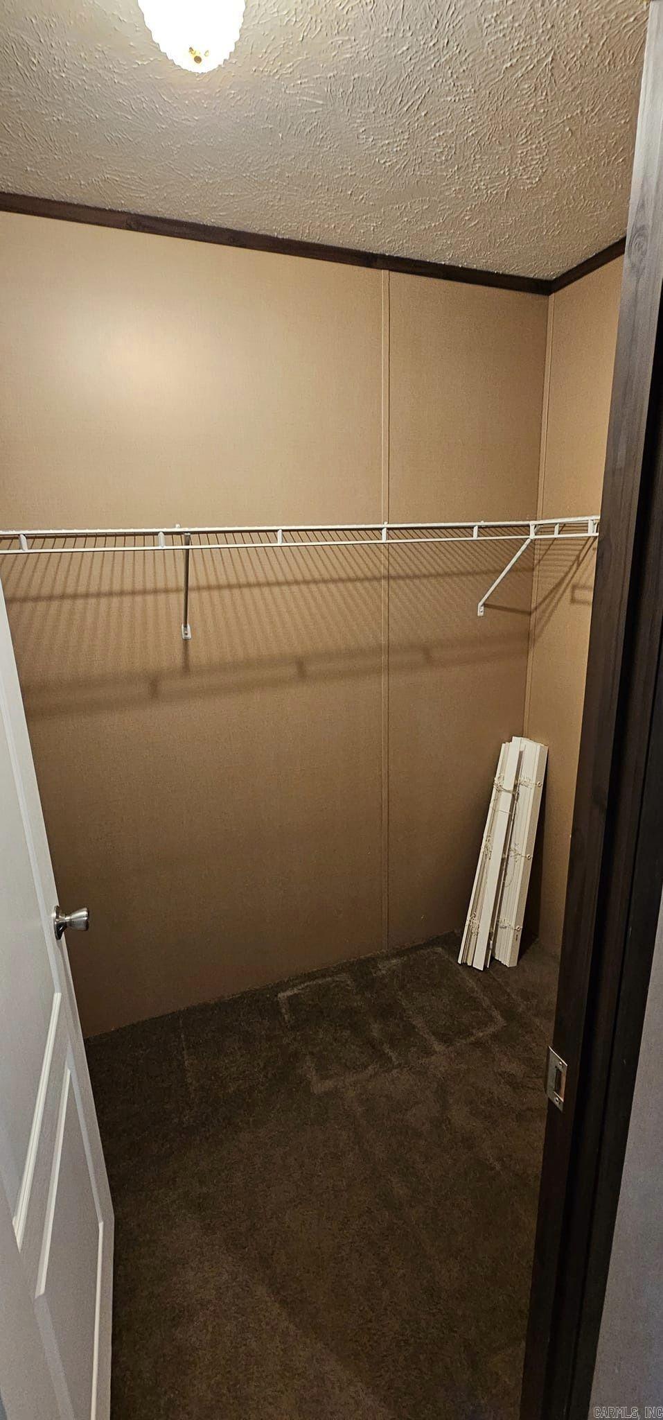 Meadowwood #4 - Residential