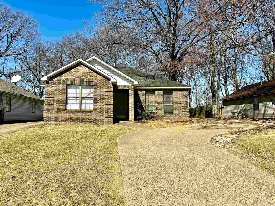 Investor opportunity!  Call for information.  To be sold "AS IS" with no repairs.