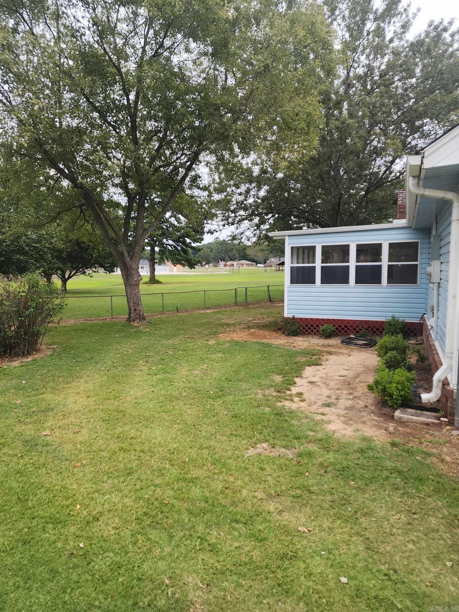 STONEWALL - Residential