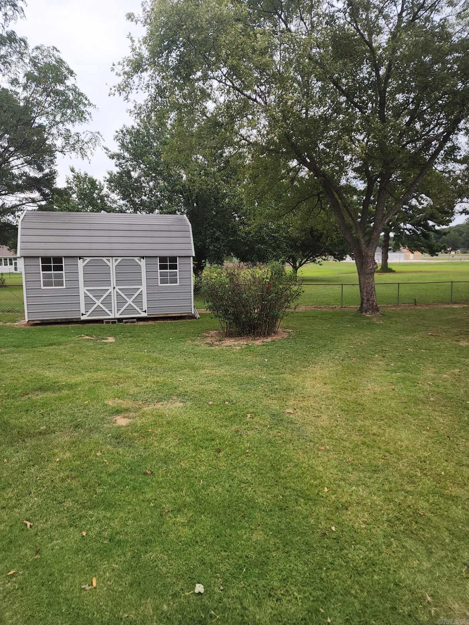 STONEWALL - Residential