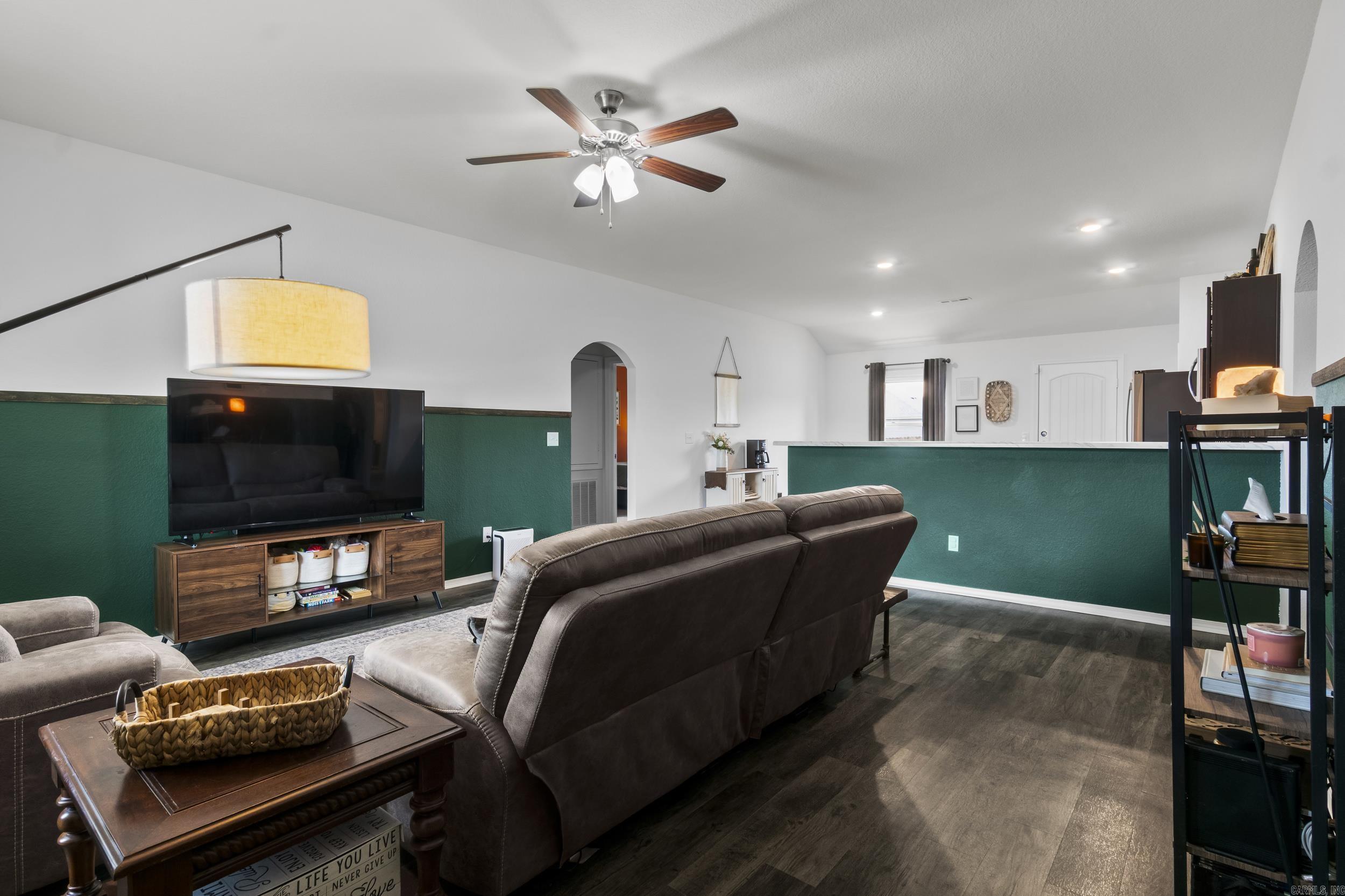 STAGECOACH MEADOWS - Residential