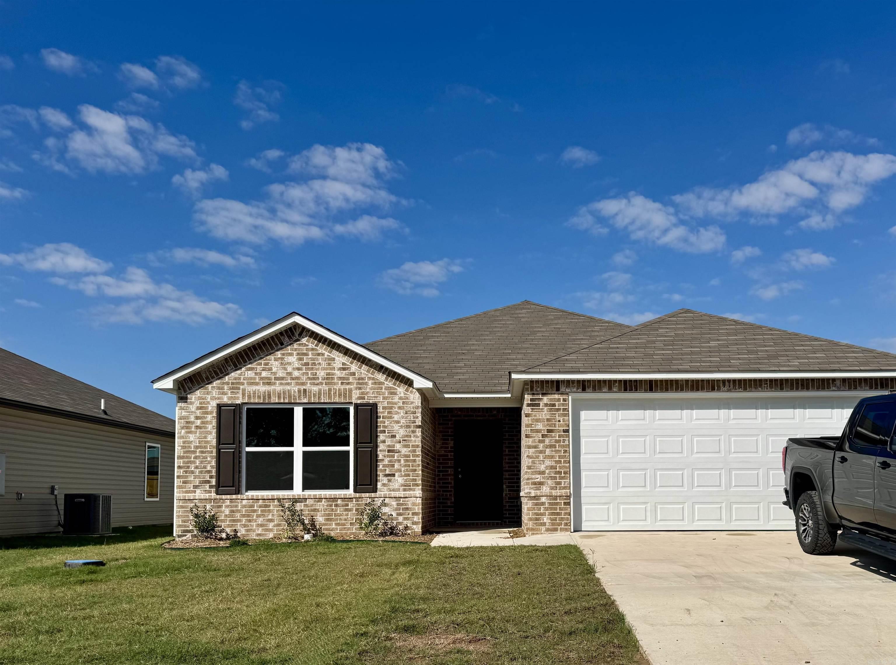 The Roselyn plan prioritizes comfort, functionality, and aesthetic appeal. This home features an open floor plan with 4 bedrooms, 2 bathrooms, an expansive living area, a striking eat-in kitchen fully equipped with energy-efficient appliances, and an island perfect for the adventurous home chef. The open floor plan is a popular layout that provides a sense of spaciousness and connectivity between different living areas. Learn more about this home today! **SEE SHOWING REMARKS & AGENT REMARKS FOR IMPORTANT INFORMATION**