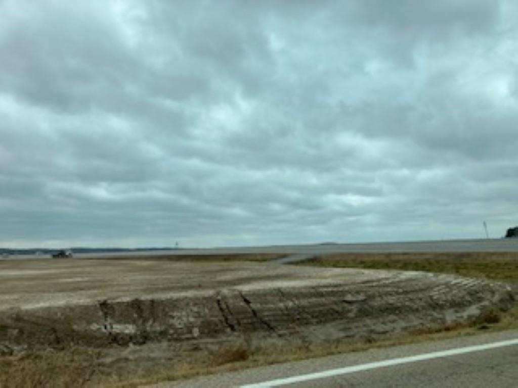 This is 4.63 acres of Commercial property located at the intersection of Hwy 63 and Hwy 230W in Bono, AR. City of Bono has recently been granted over $7,000,000. Part of this grant money is to be used for water and sewer which will greatly help development of this area. Bono's population exceeds 2600. Westside School District. Traffic count at this intersection is about 15,000 cars per day. B & E Land Co LLC has substantial land holdings in the Bono area and are anxious to help the growth and development of the area. This 4.63 acres is part of a 35 acre tract of land being developed in what we call Bono Commercial Park .