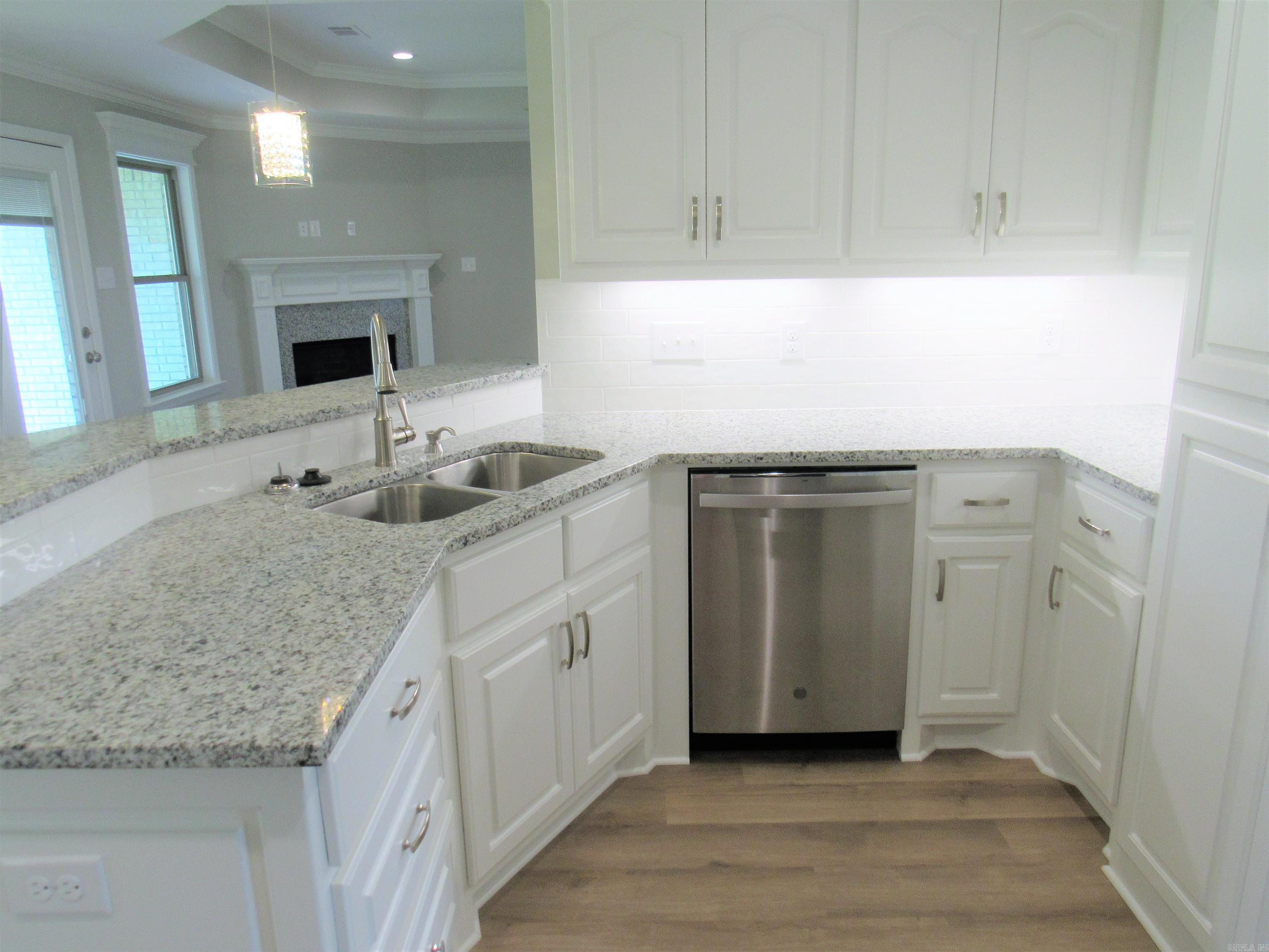 JAXON TERRACE - Residential