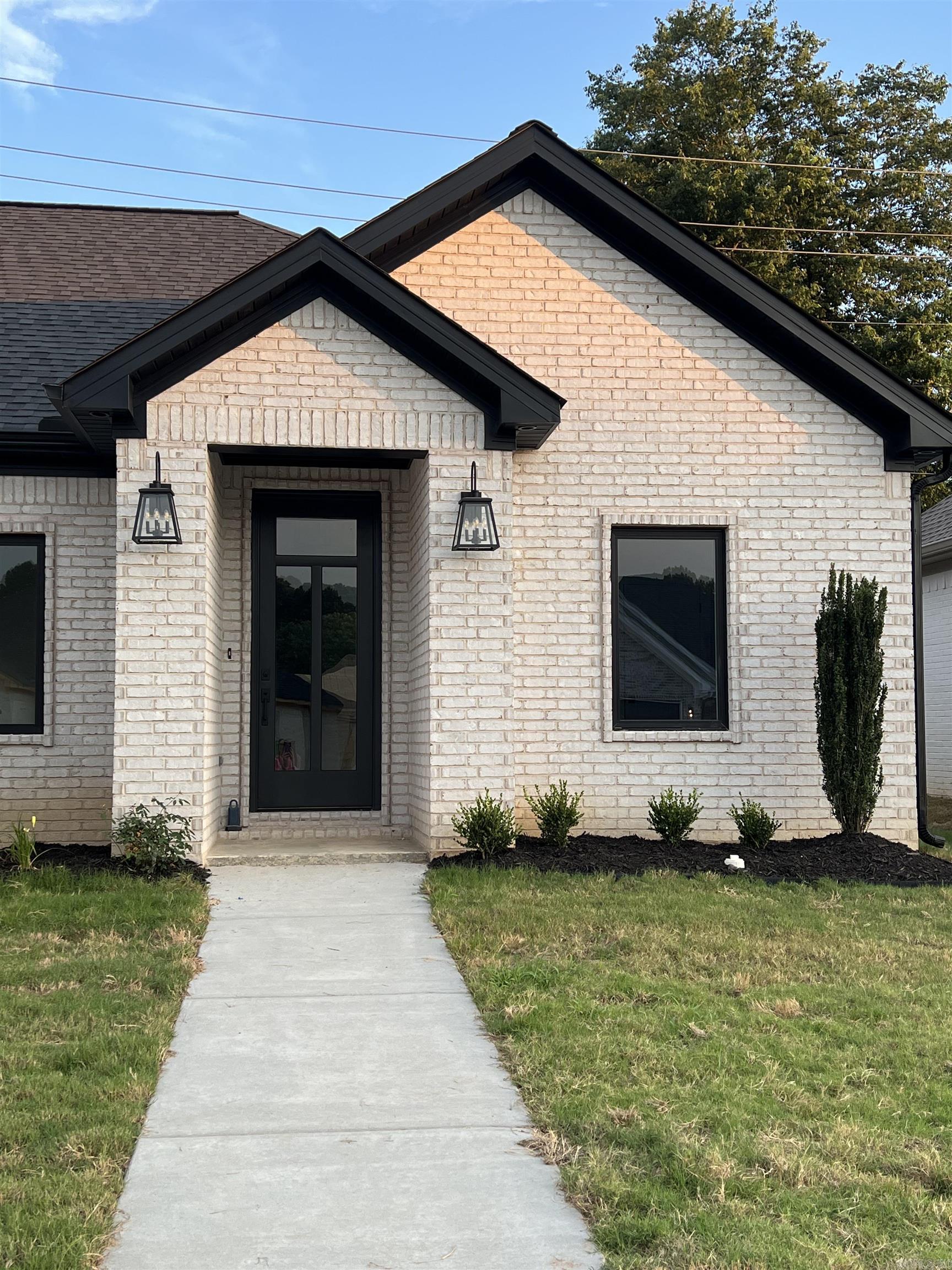 SPENCER CROSSING LLC - Residential