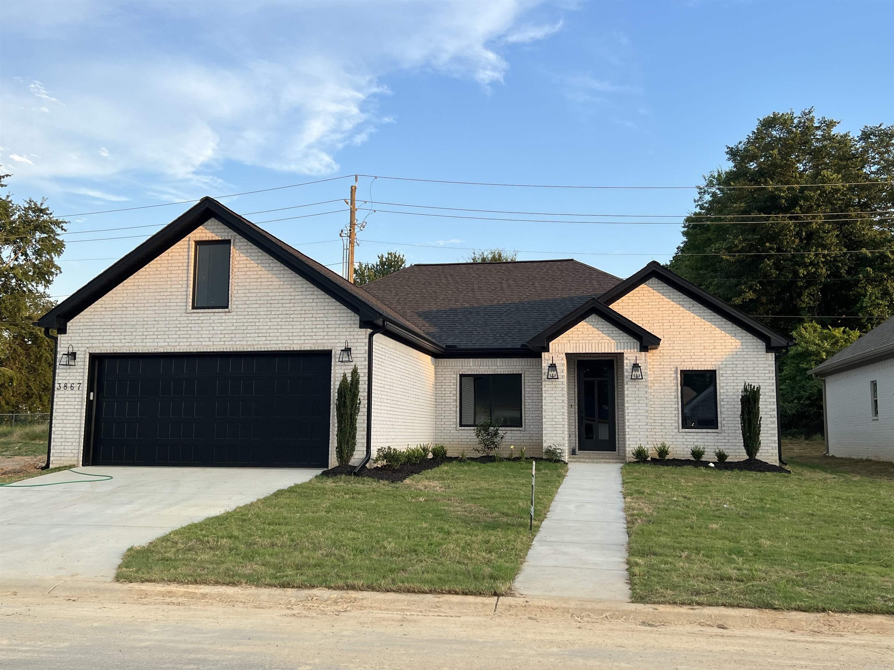 SPENCER CROSSING LLC - Residential