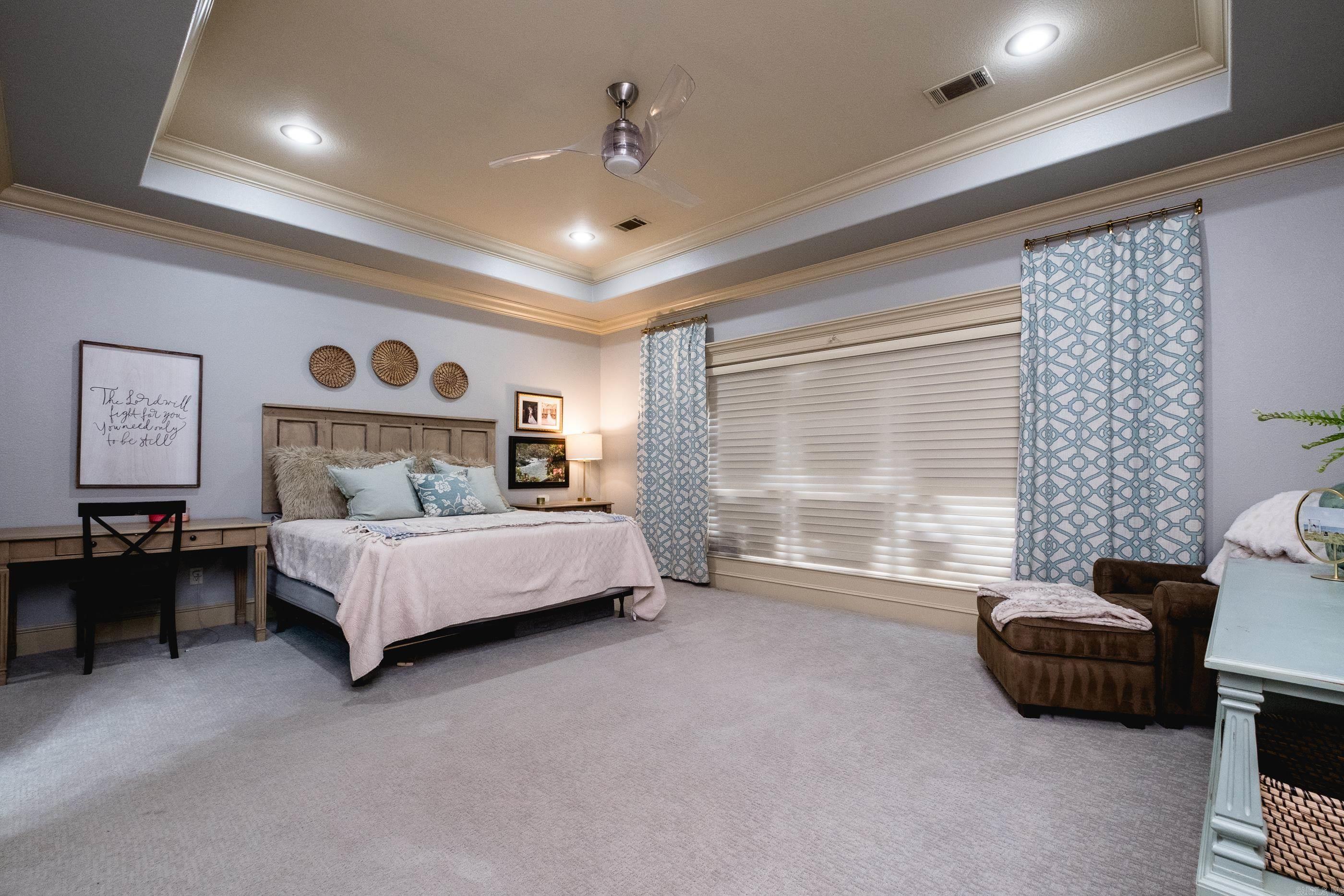 CHENAL VALLEY EPERNAY PLACE - Residential