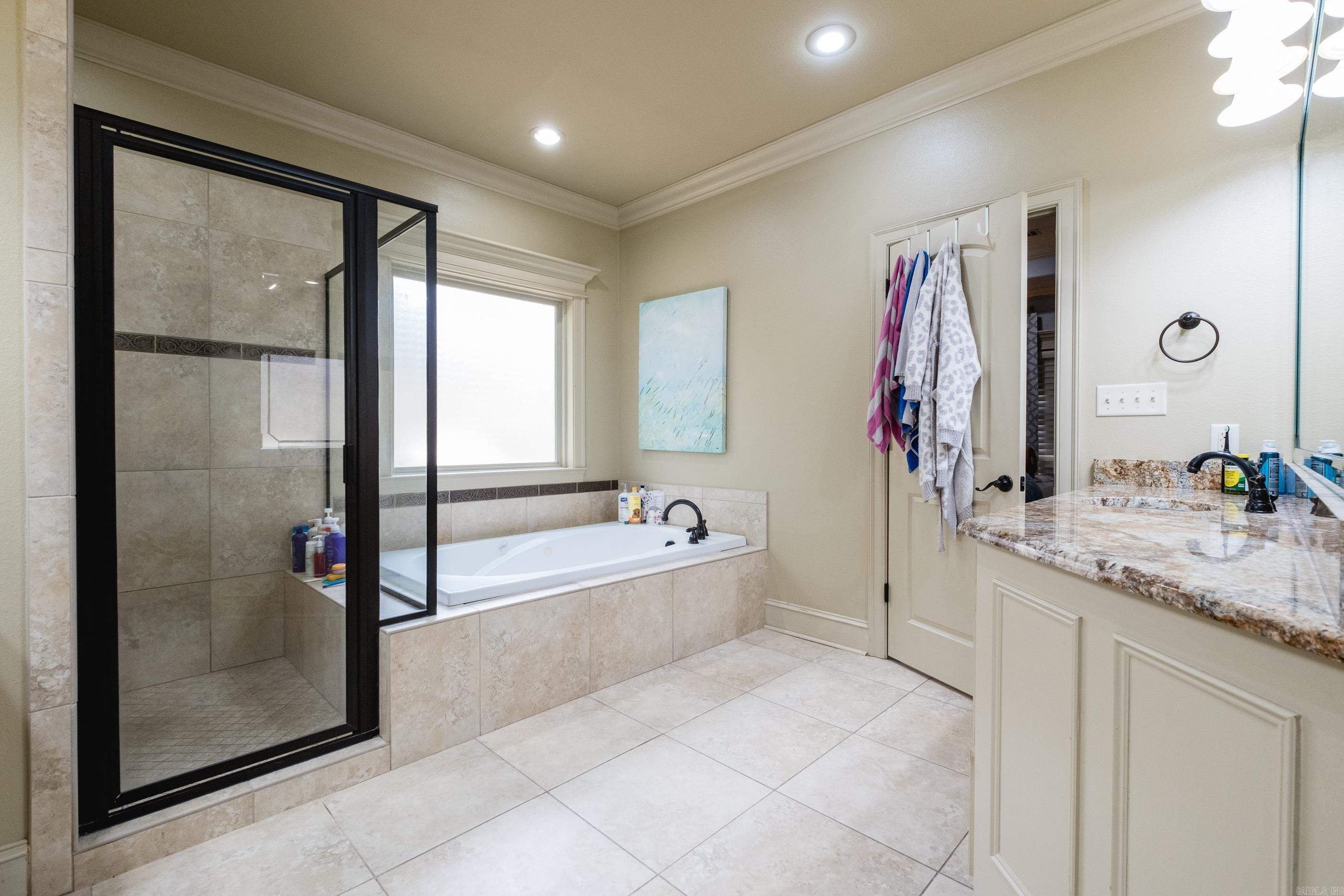 CHENAL VALLEY EPERNAY PLACE - Residential