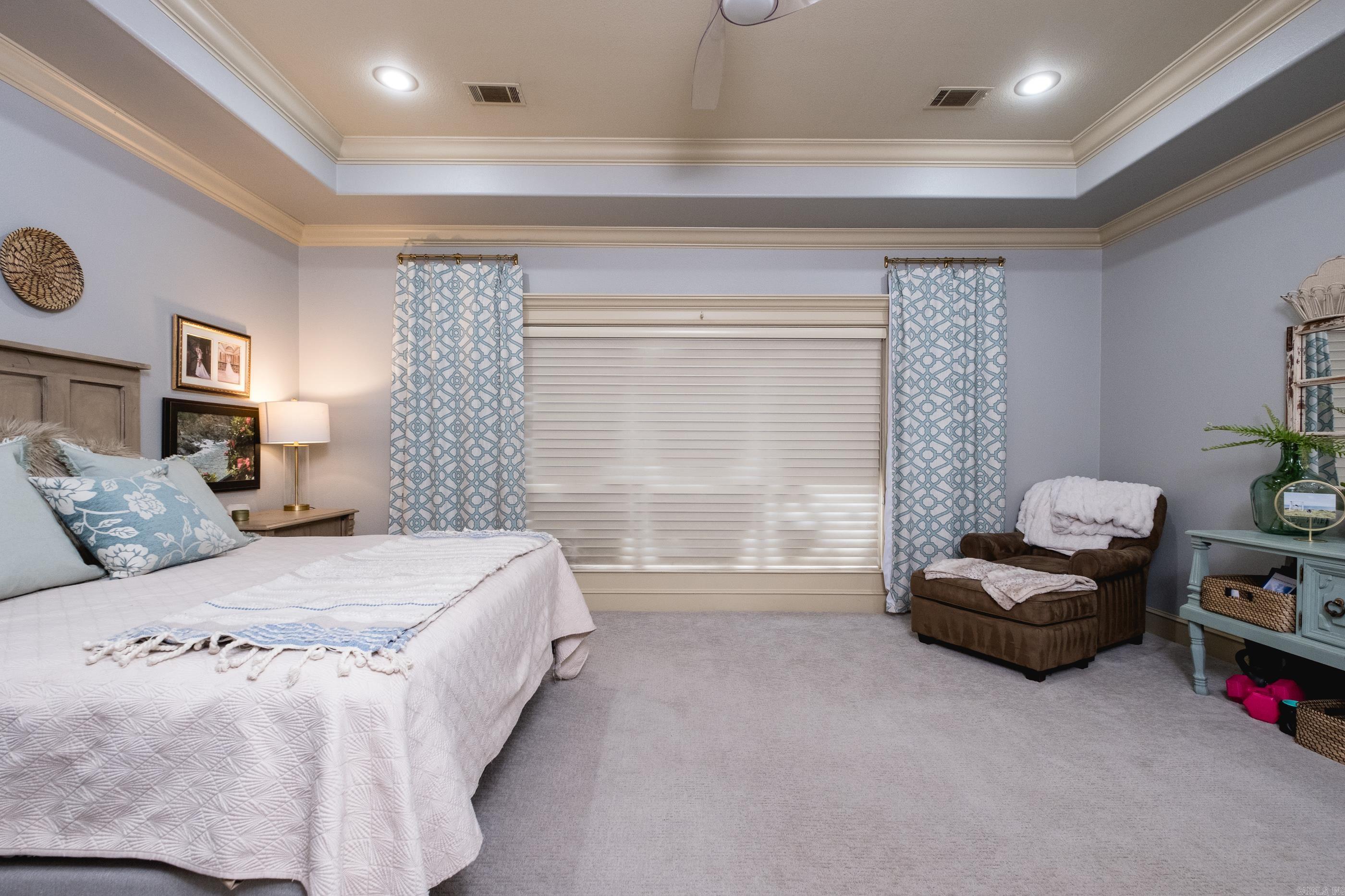 CHENAL VALLEY EPERNAY PLACE - Residential