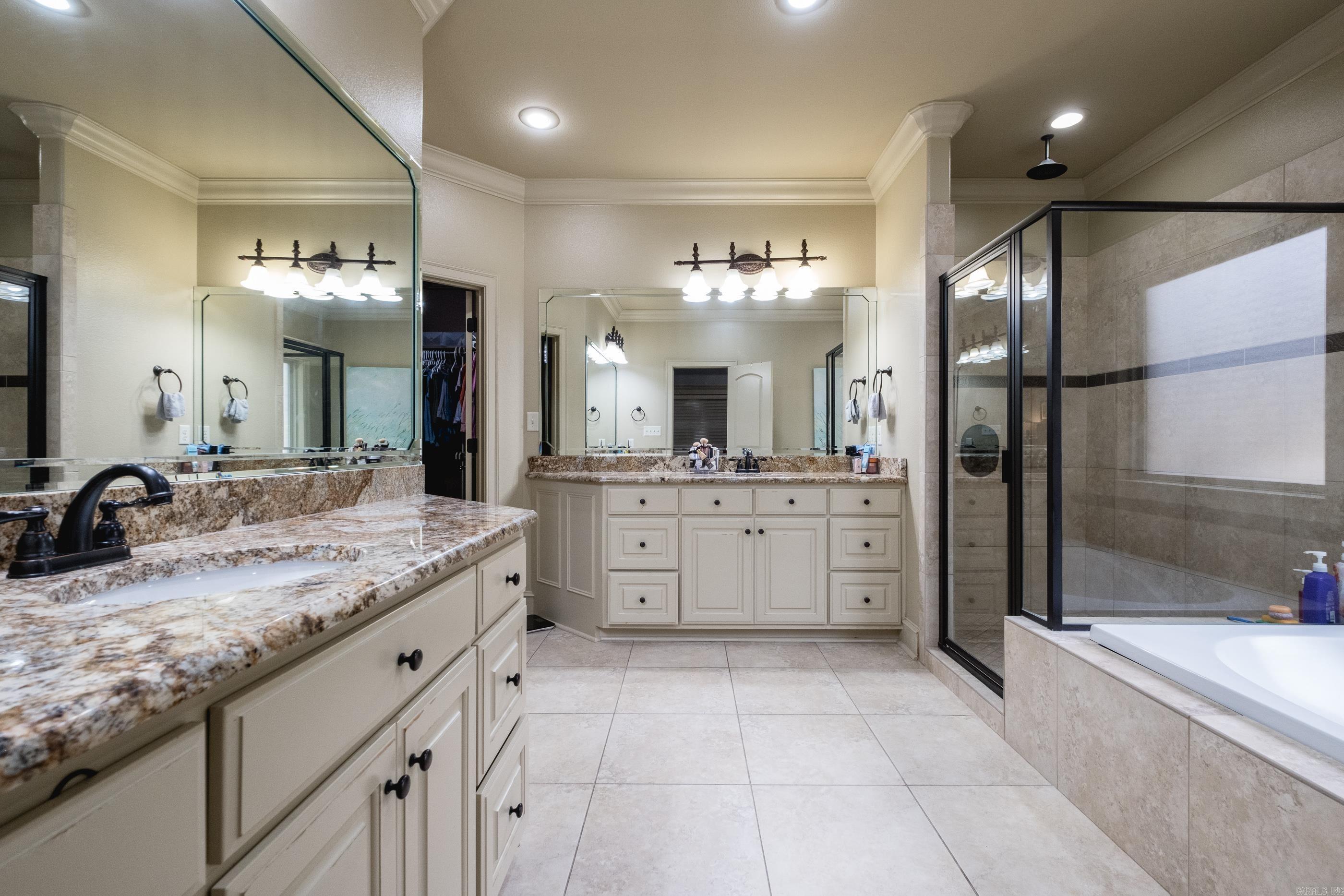 CHENAL VALLEY EPERNAY PLACE - Residential