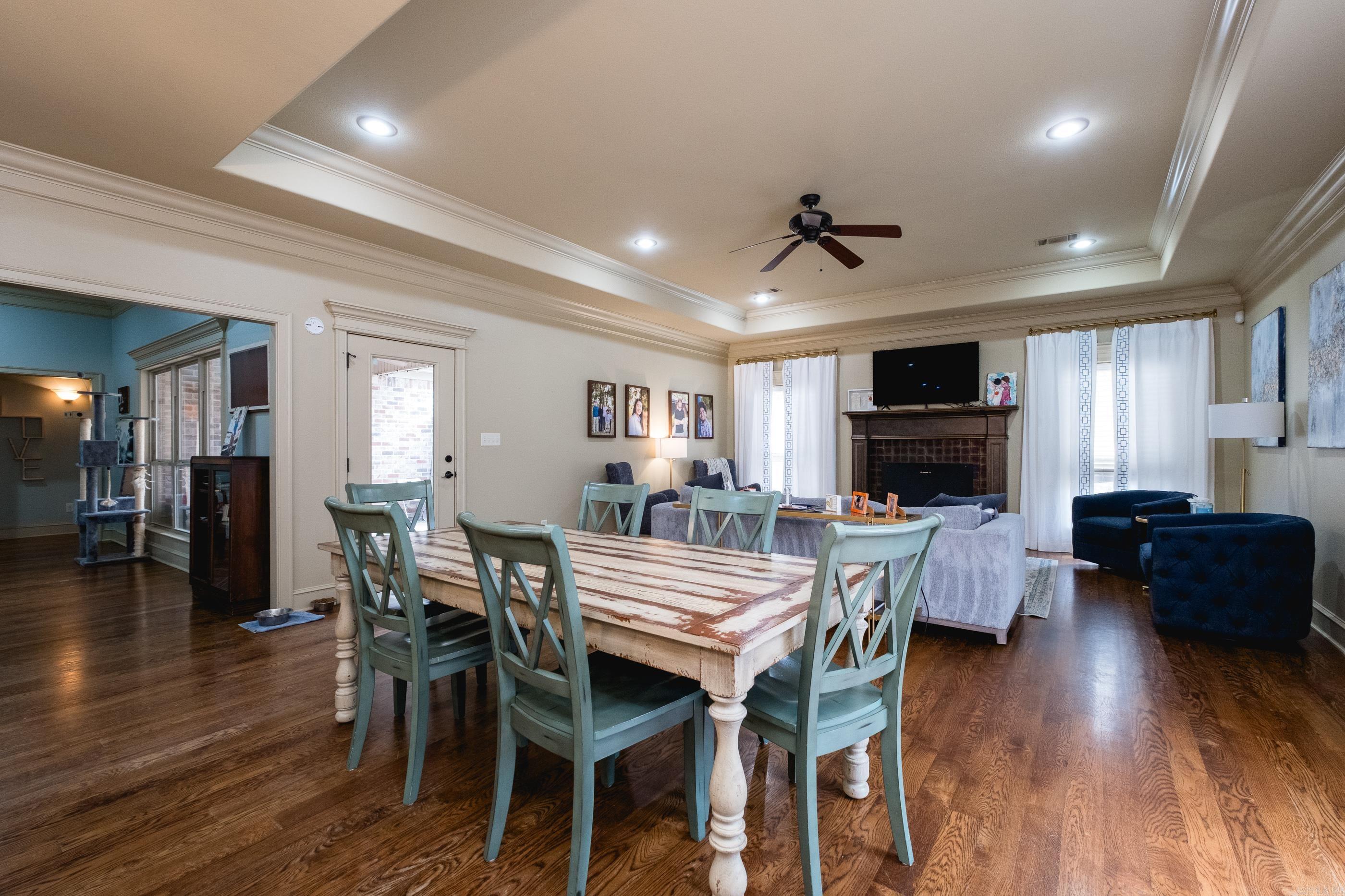 CHENAL VALLEY EPERNAY PLACE - Residential