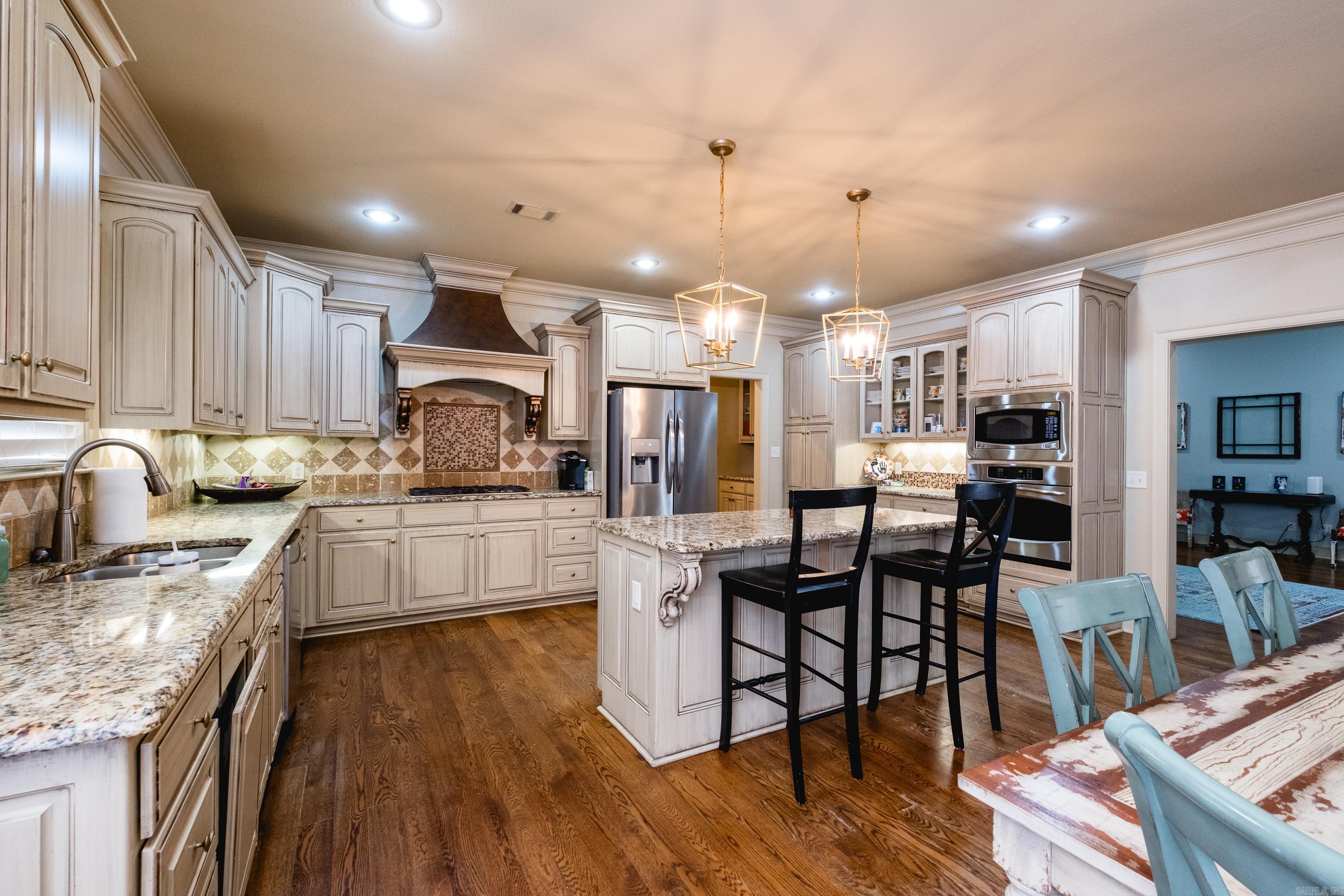 CHENAL VALLEY EPERNAY PLACE - Residential