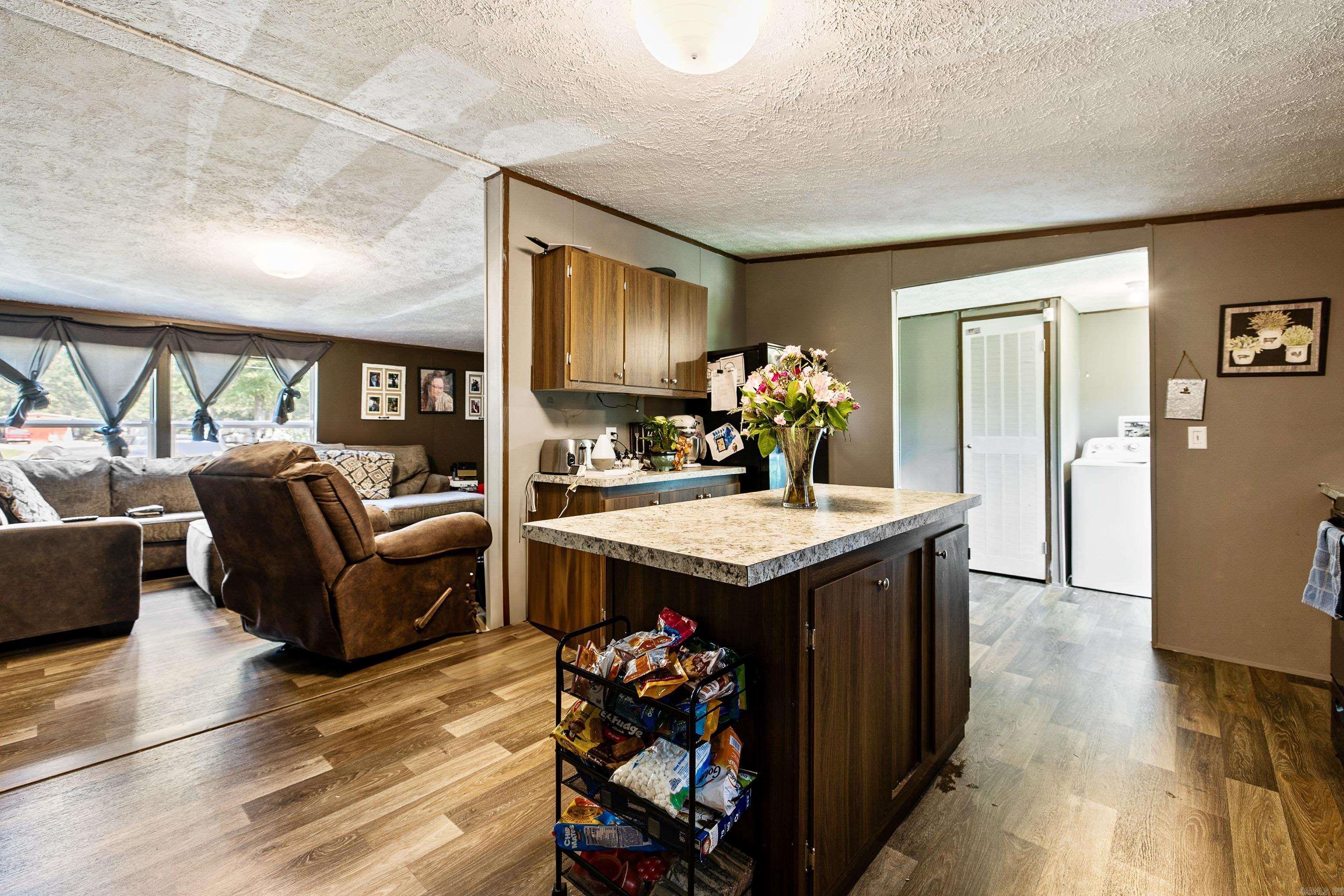PINE MEADOWS - Residential