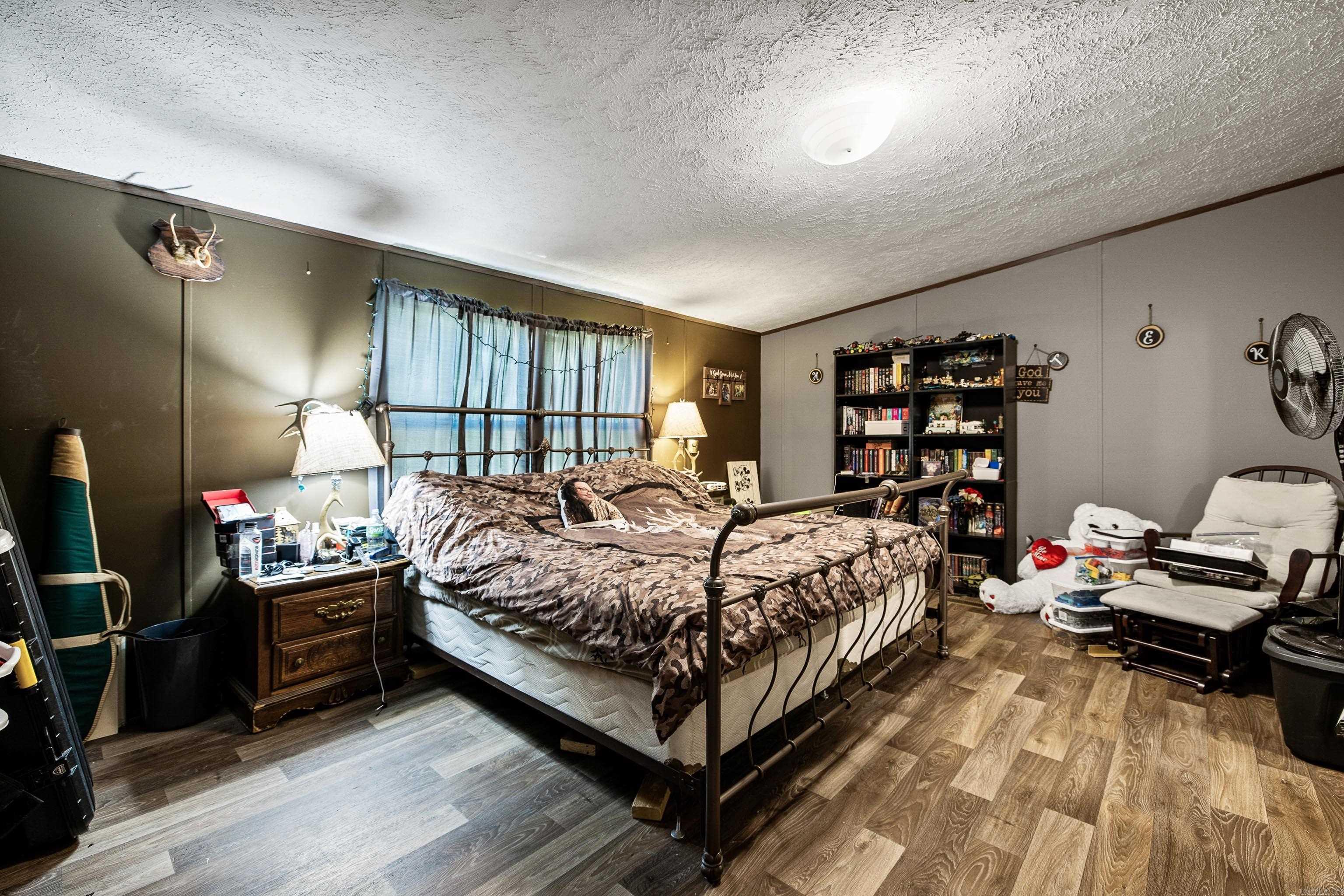 PINE MEADOWS - Residential