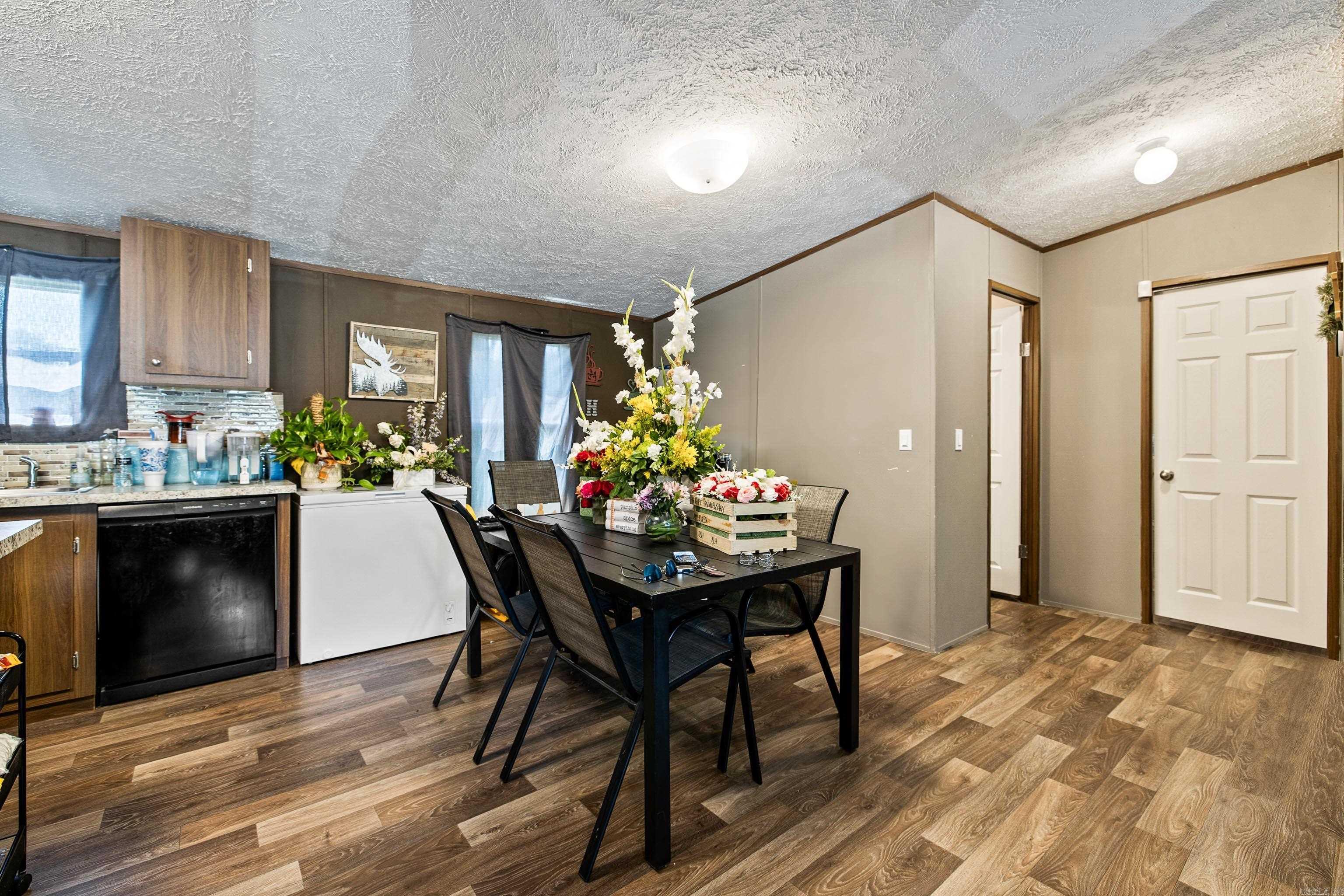 PINE MEADOWS - Residential