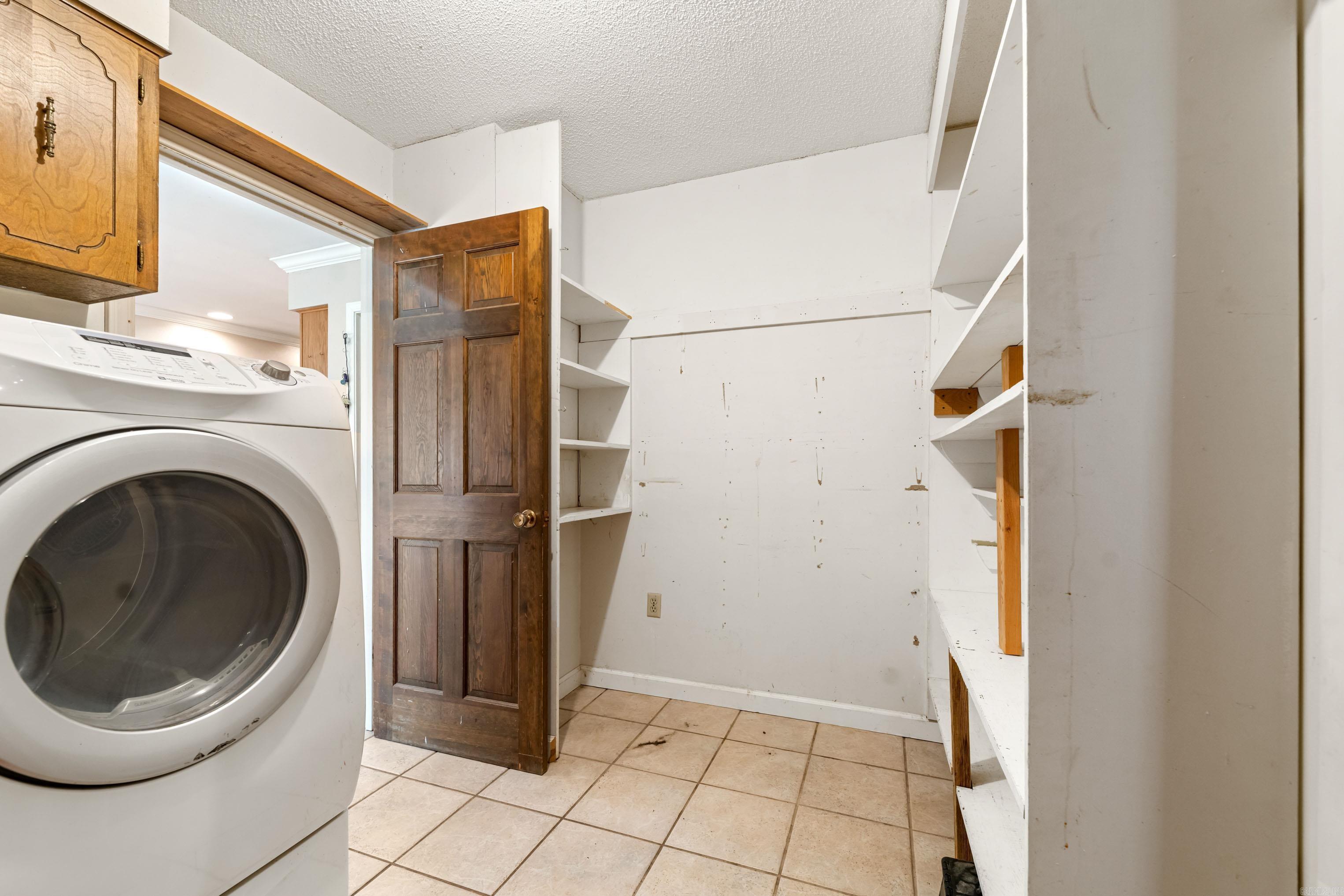 TREASURE HILL - Residential