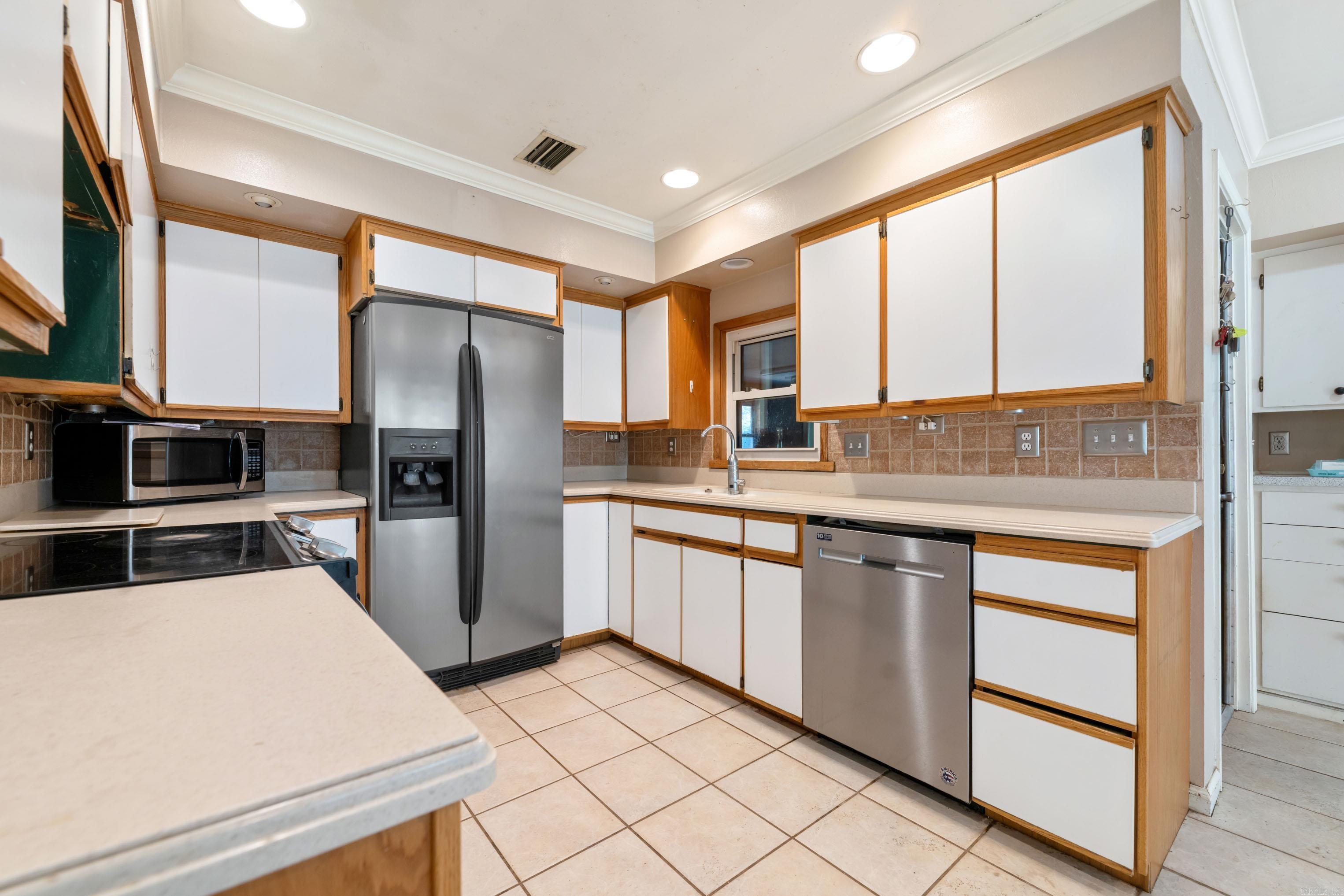 TREASURE HILL - Residential