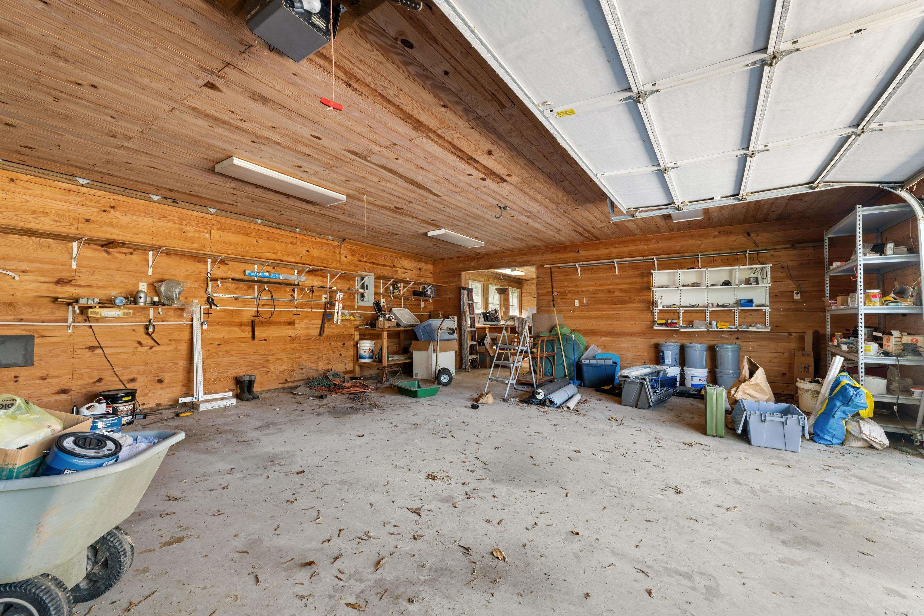 TREASURE HILL - Residential