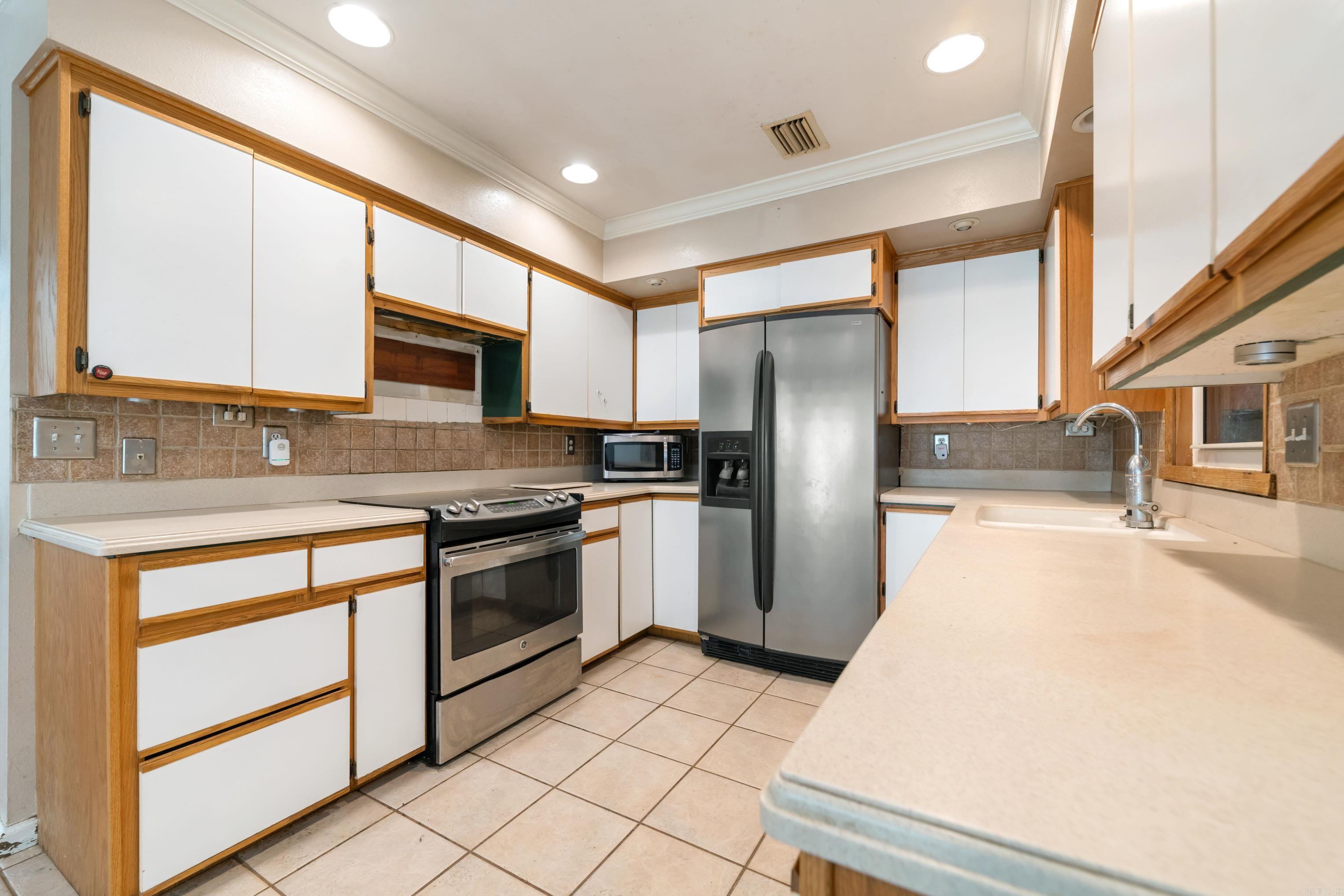 TREASURE HILL - Residential