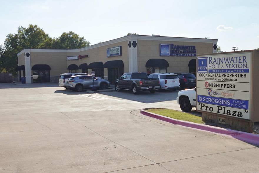 Upscale Quiet Office/Professional building for lease in a very visible high traffic area. Location close to interstate, downtown and restaurants. Suite 101 is for lease at $1600/mo. with a minimum 12 month lease and deposit of $1600. Suite 101 is approx. 1000 sq ft, contains a reception area, 5 offices, kitchen area and 1 bathroom. There are 3 mobile sinks that can stay or be taken out. It is all electric and on its own meter.  Lessee responsible for utility bill. Lessor is responsible the keeping the grounds and termite policy on building only.