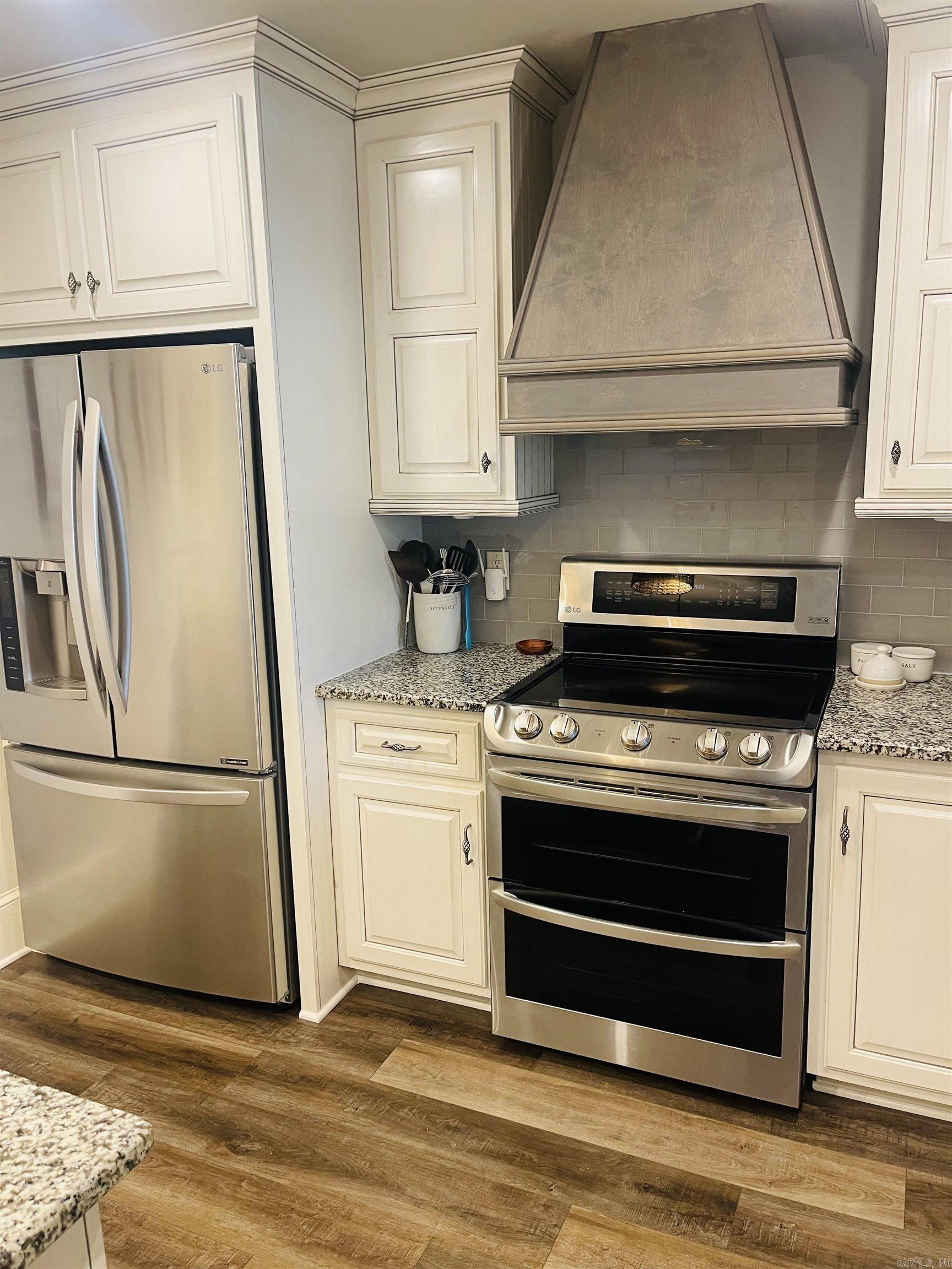 RIDGEWOOD S/D - Residential