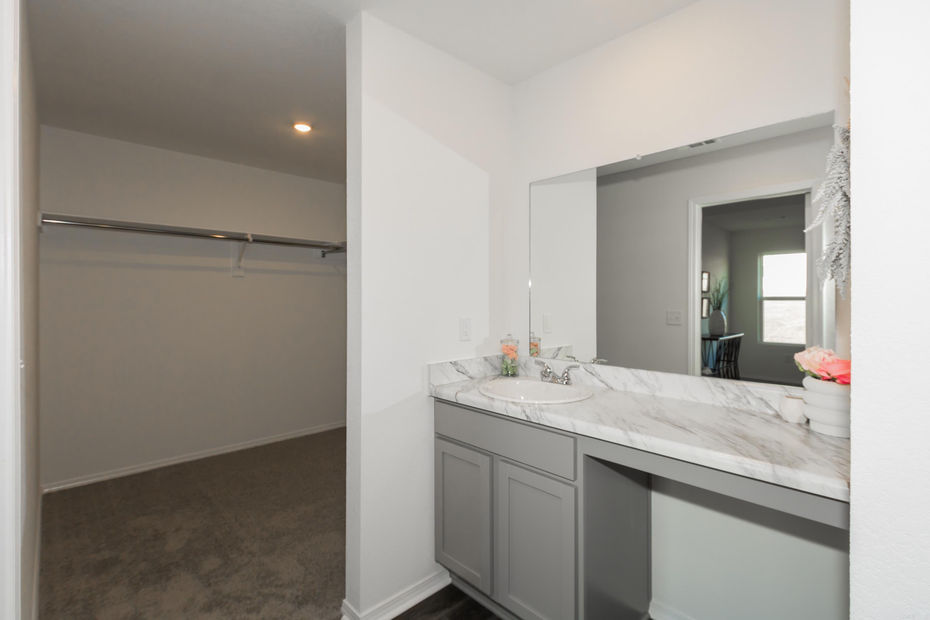 THE MEADOWS - Residential