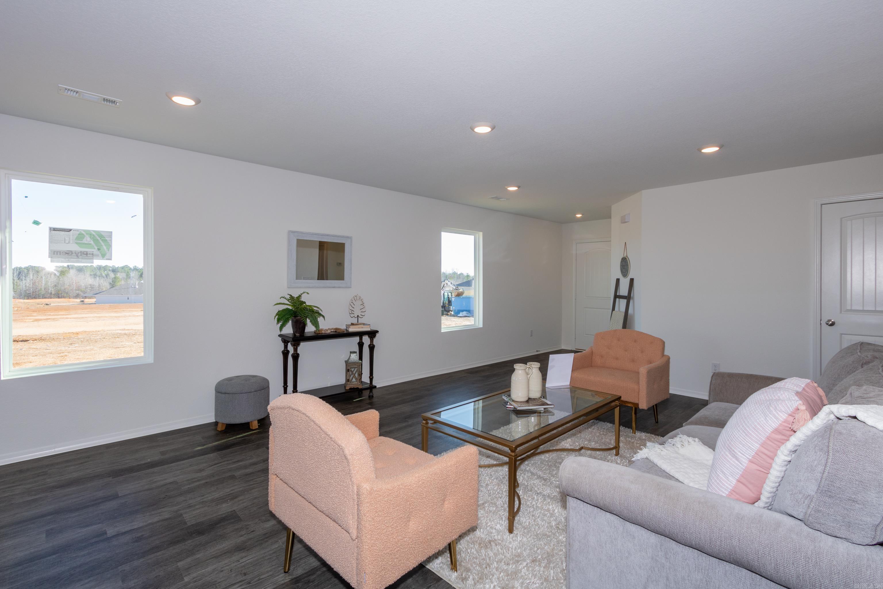 THE MEADOWS - Residential