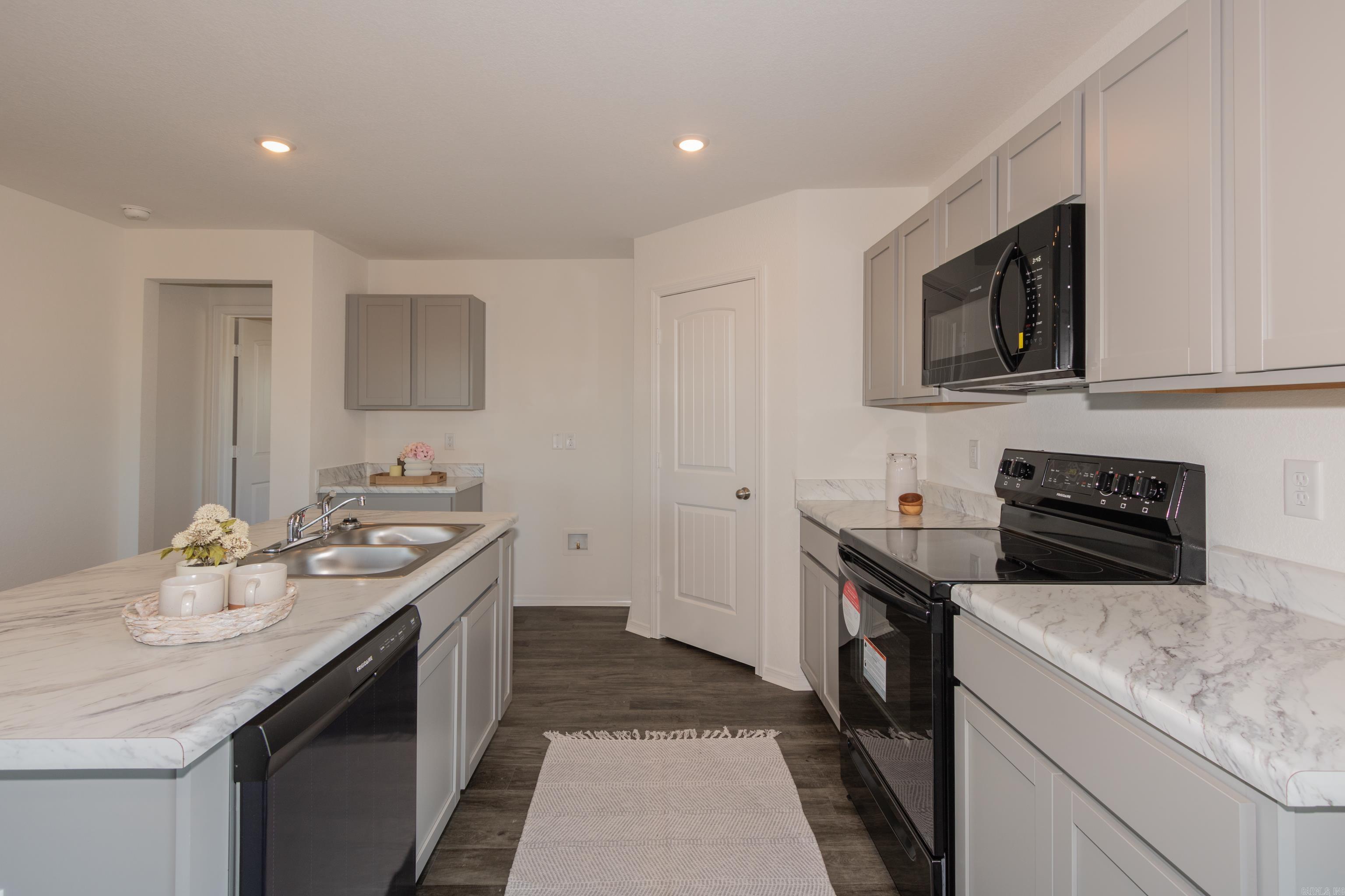 THE MEADOWS - Residential