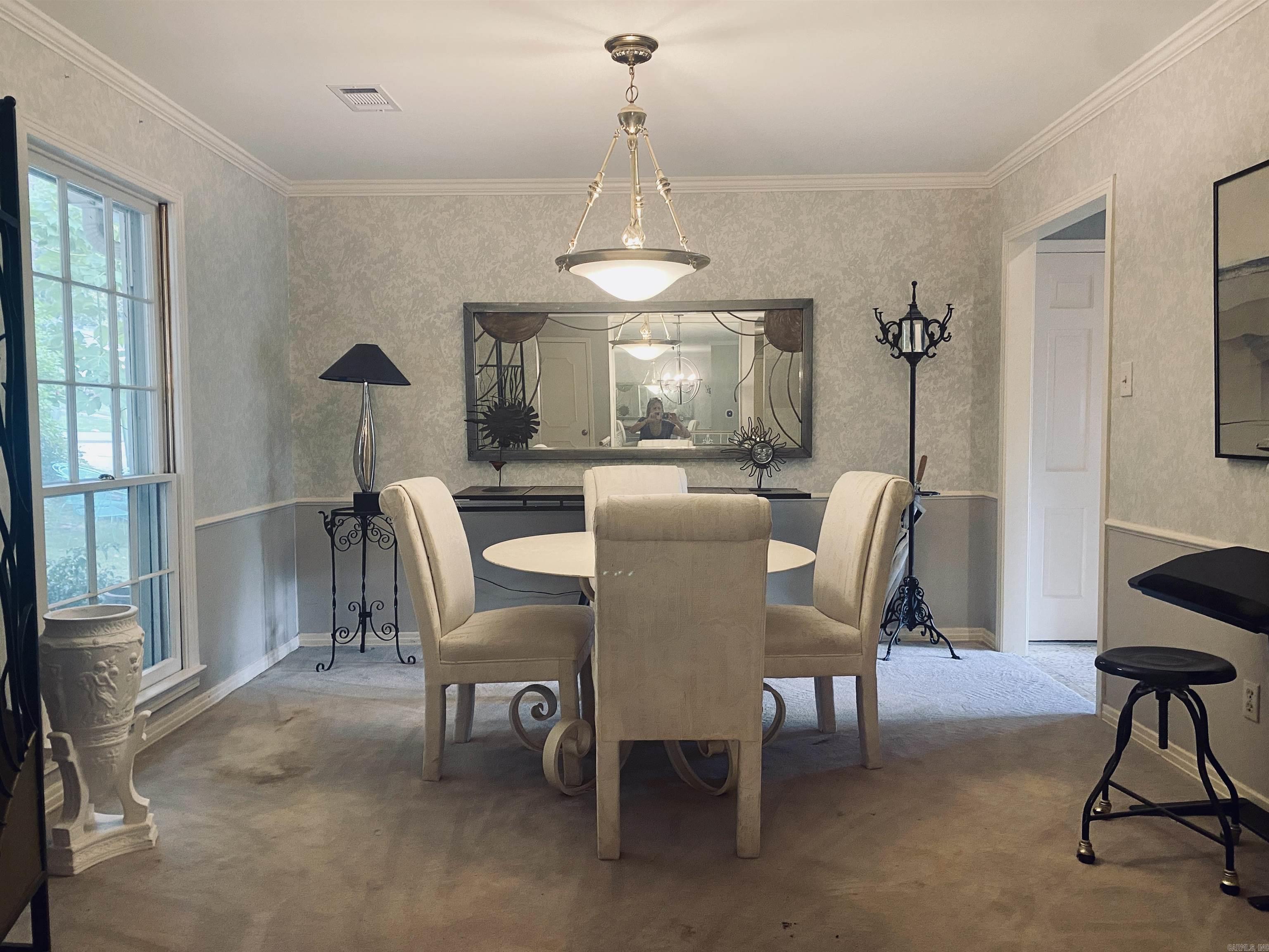 LEAWOOD MANOR - Residential