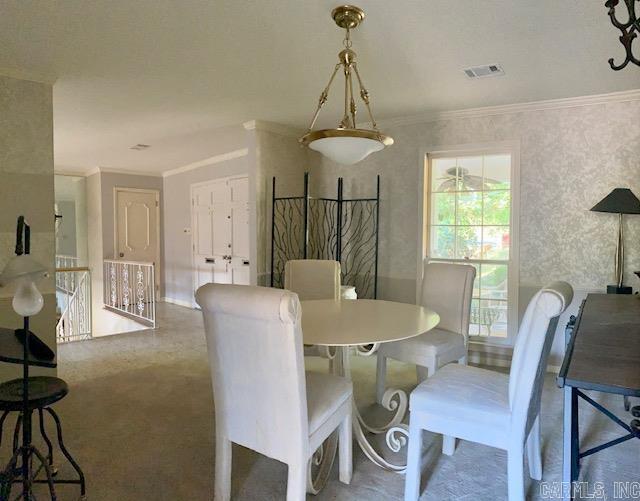 LEAWOOD MANOR - Residential