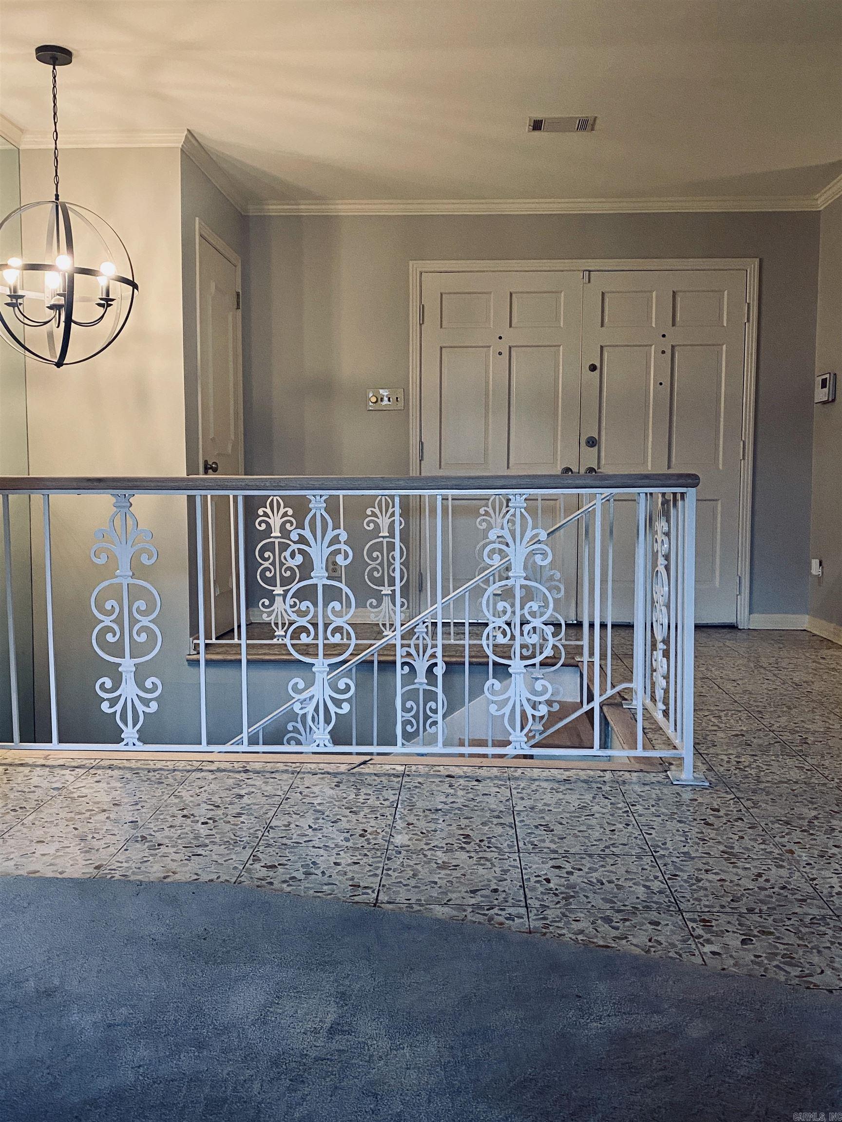 LEAWOOD MANOR - Residential