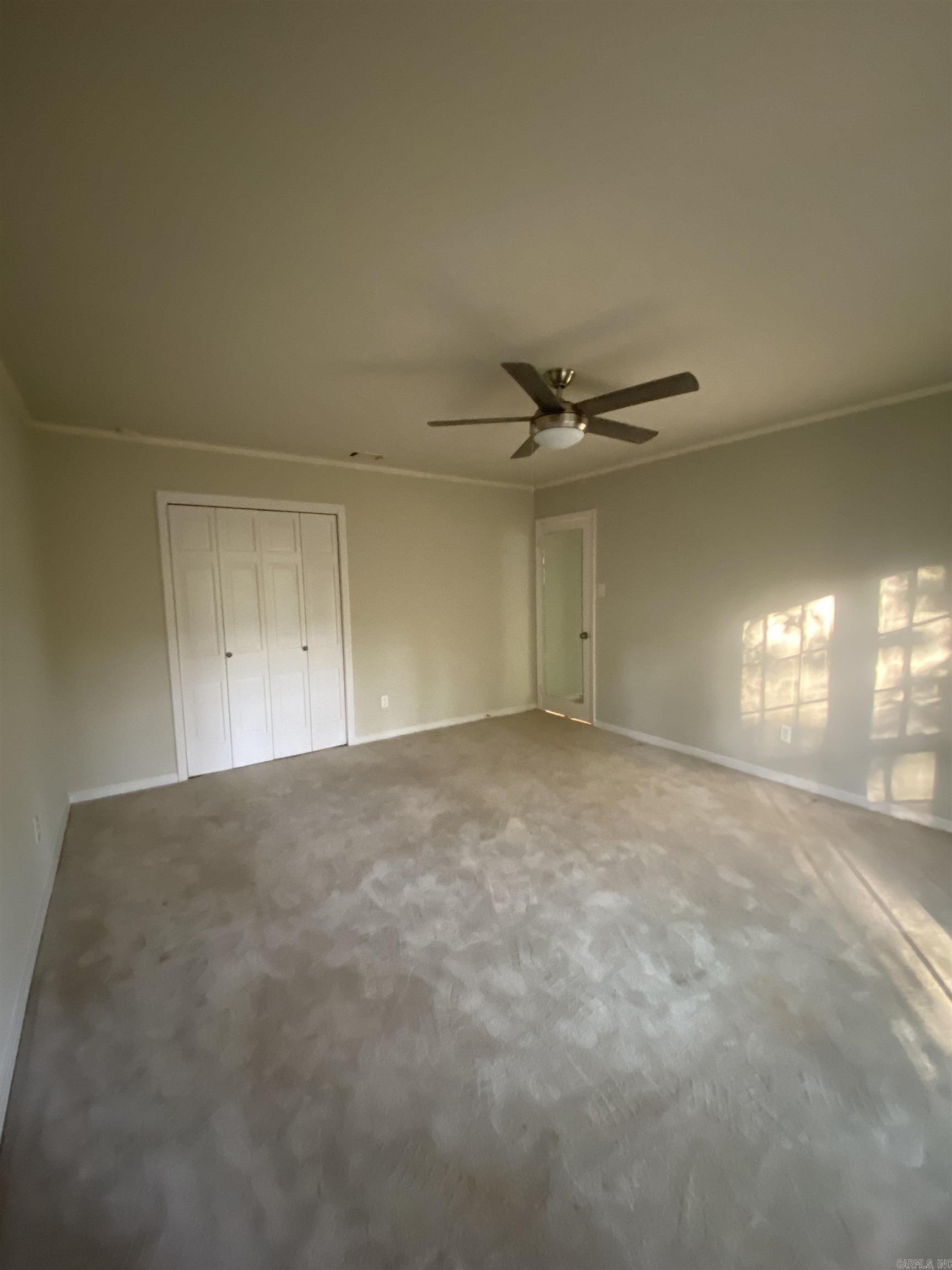 LEAWOOD MANOR - Residential