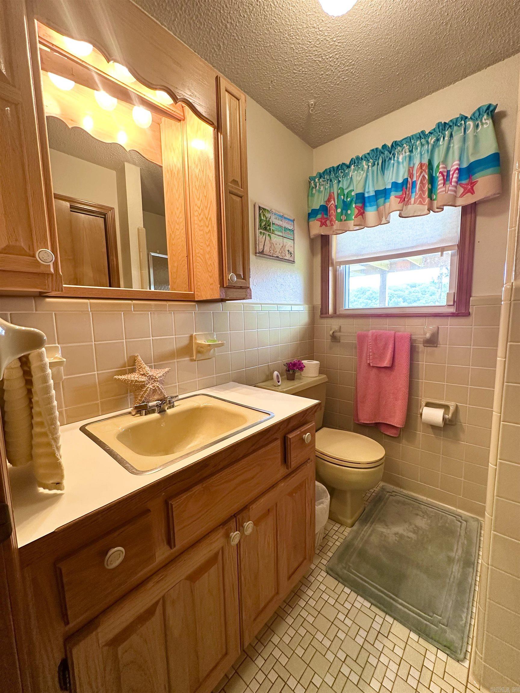 CATHERINE SHORES - Residential