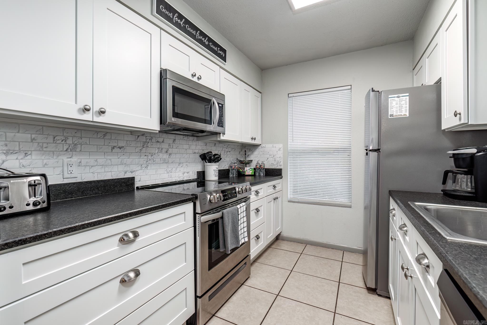 Desoto Courts Townhouse - Residential