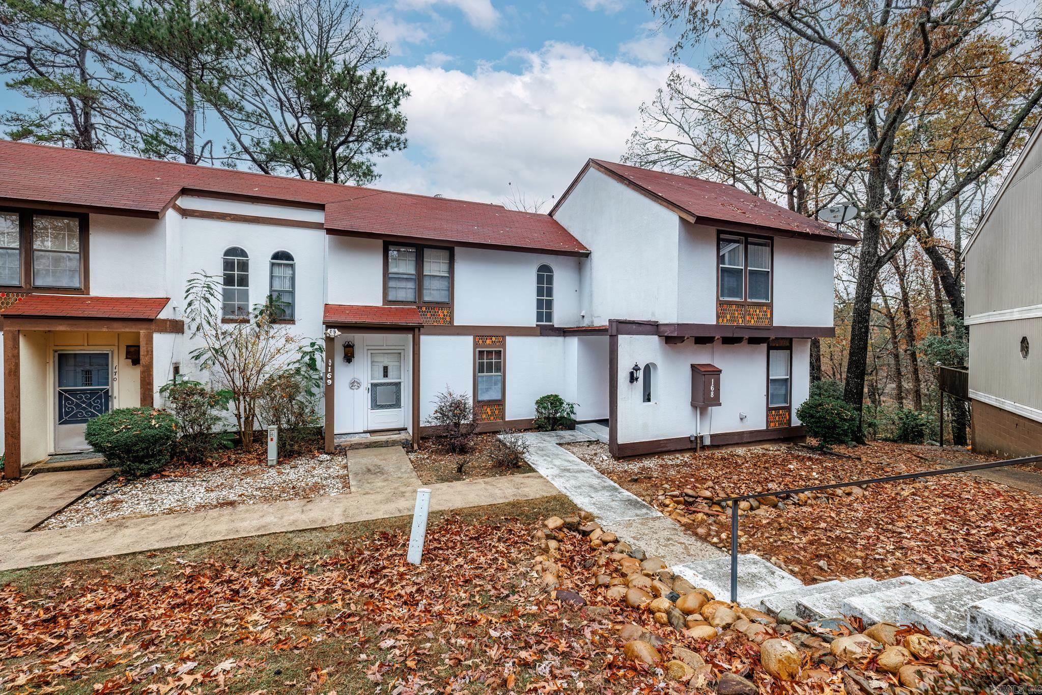 Desoto Courts Townhouse - Residential