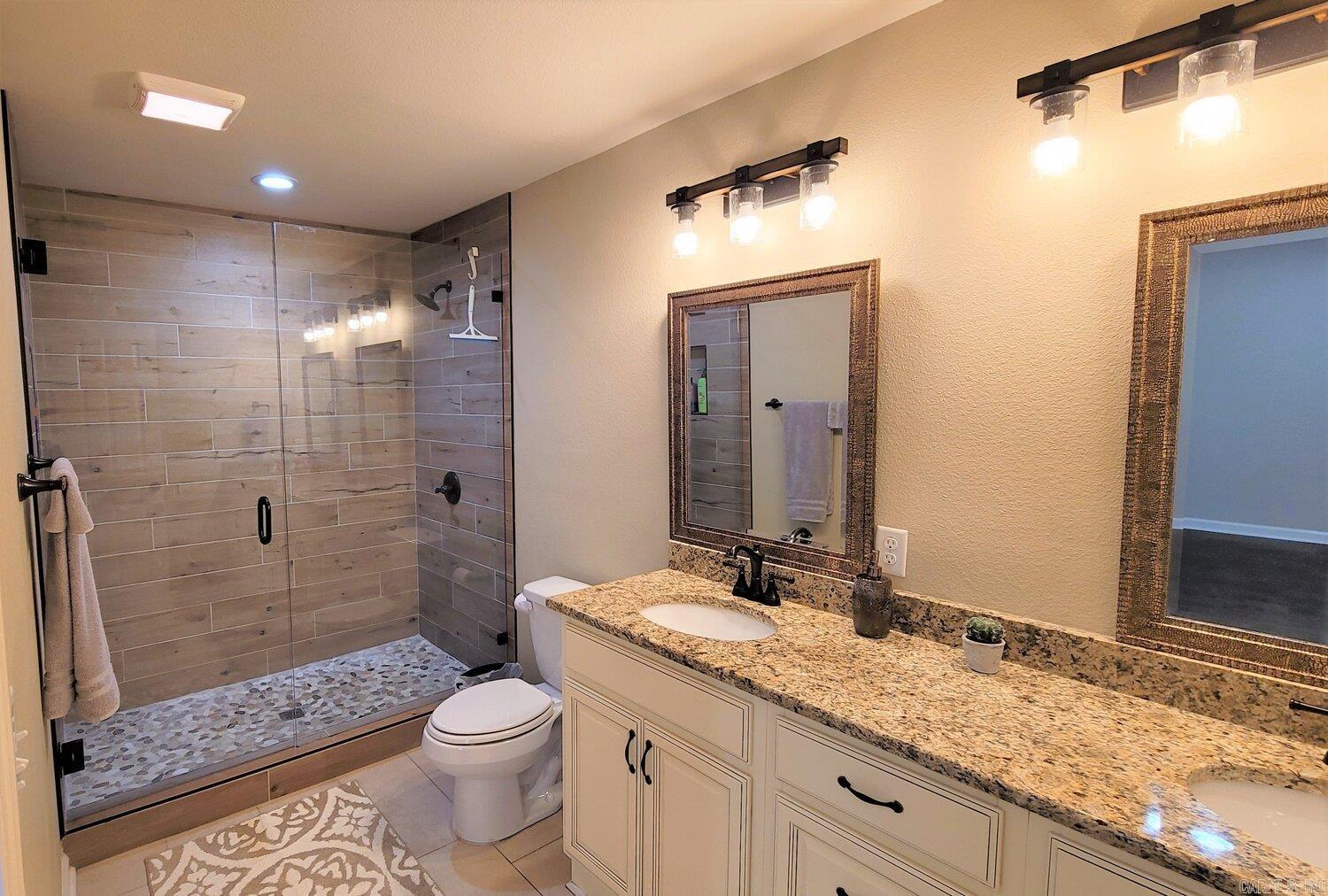 INDIANHEAD LAKES EST - Residential