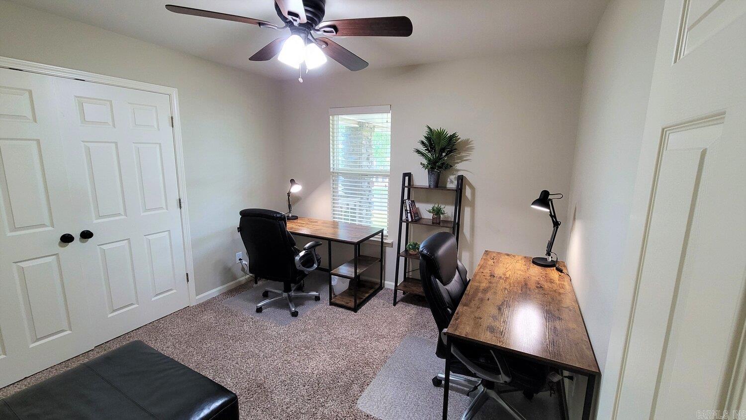 INDIANHEAD LAKES EST - Residential