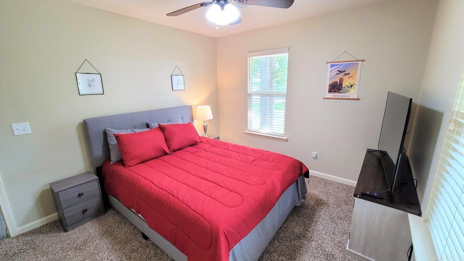 INDIANHEAD LAKES EST - Residential