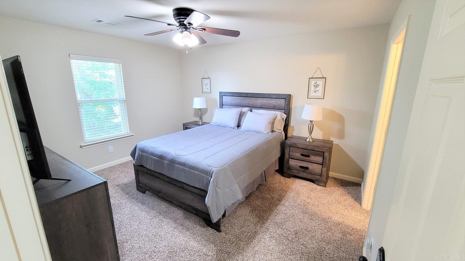 INDIANHEAD LAKES EST - Residential