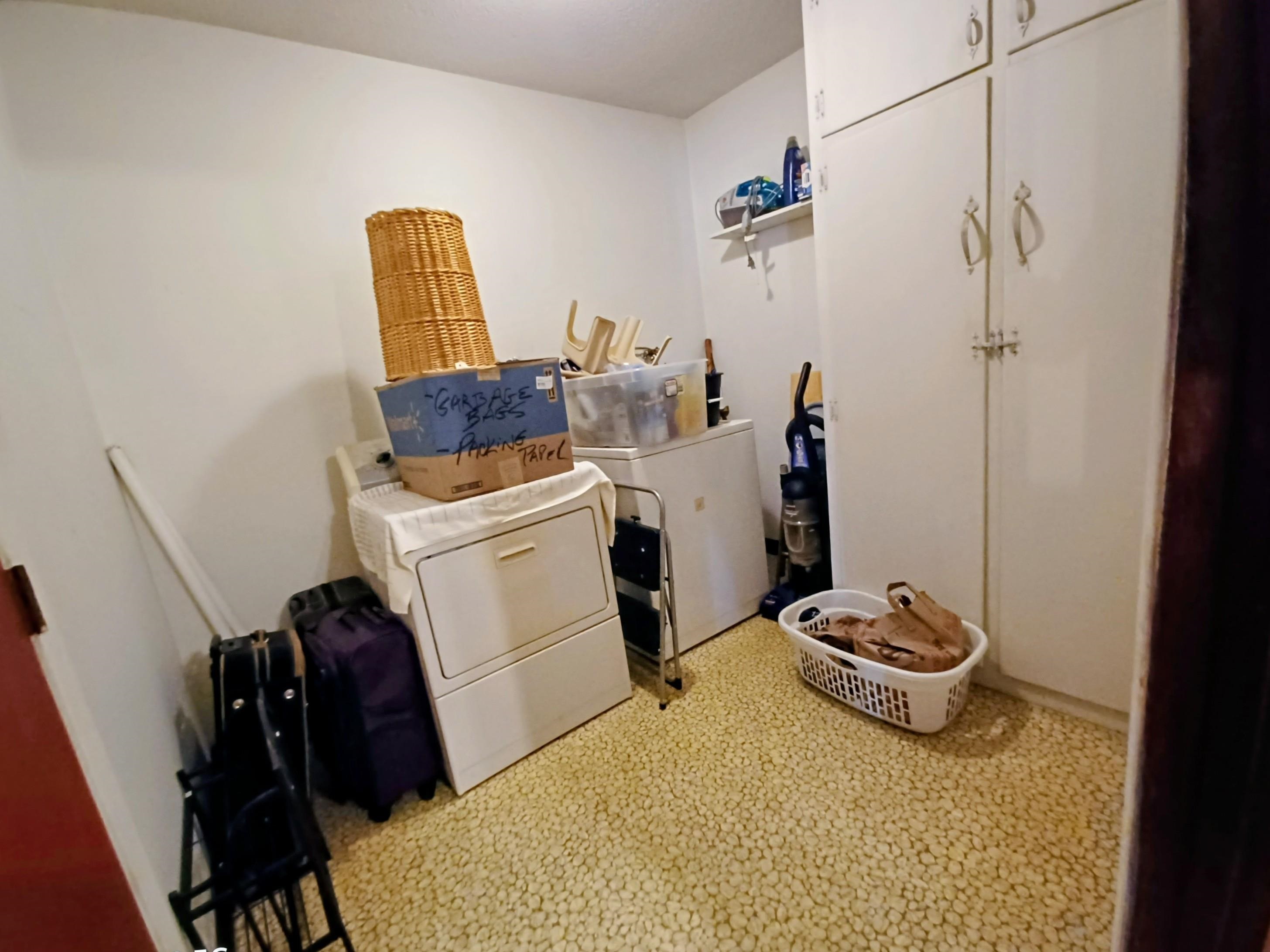 CROWN ADDITION - Residential